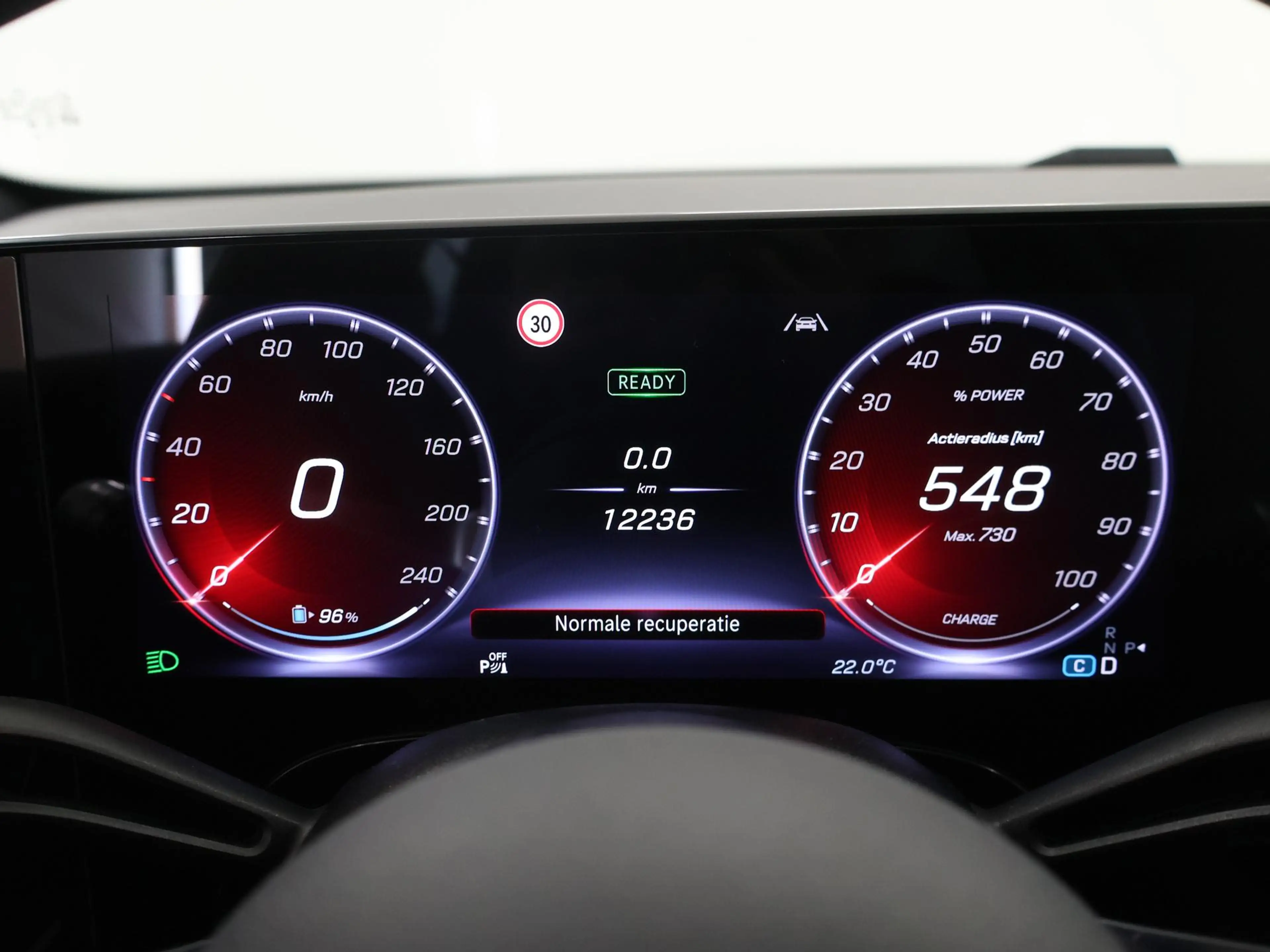 Mercedes-Benz CLA 250 250+ Launch Edition 85.5 kWh | Night | Panoramadak — photo 12