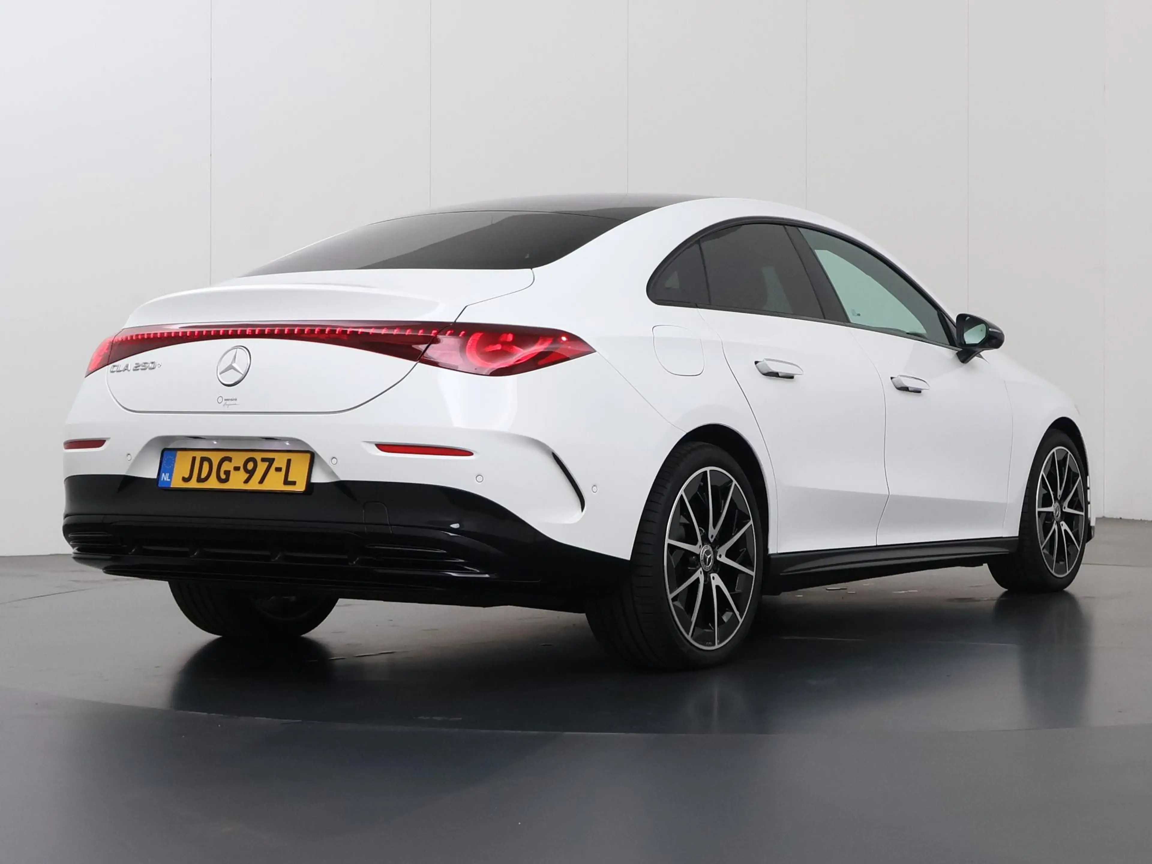 Mercedes-Benz CLA 250 250+ Launch Edition 85.5 kWh | Night | Panoramadak — photo 2