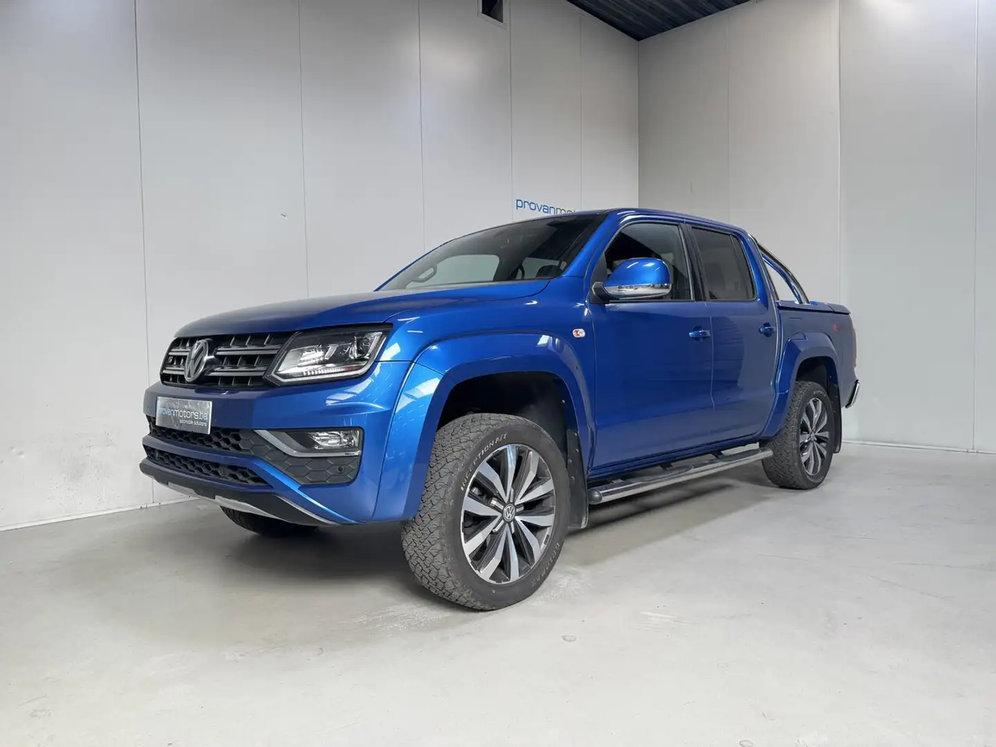 VOLKSWAGEN Amarok