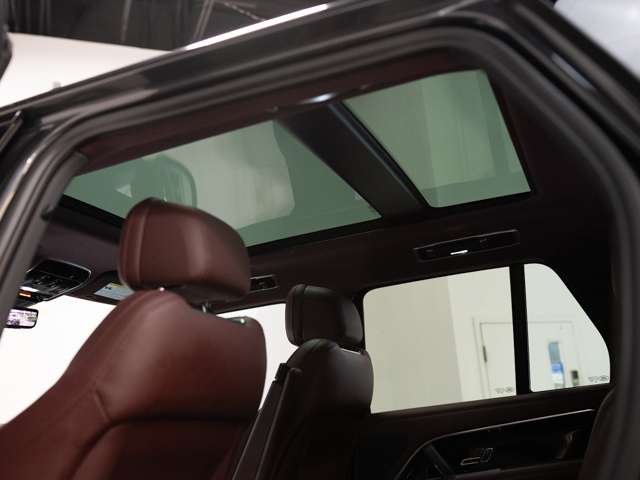 used 2023 Land Rover Range Rover car, priced at $112,900