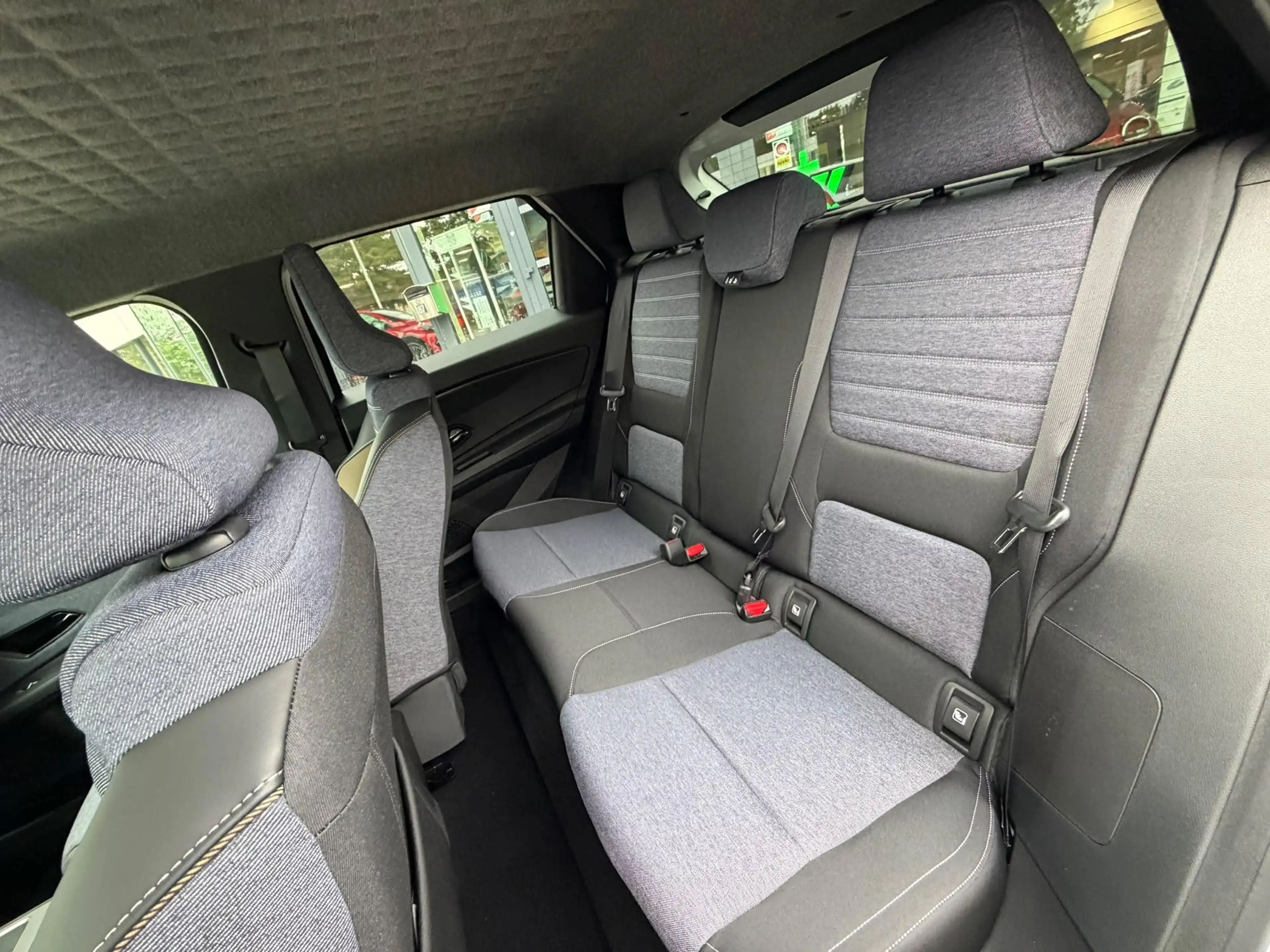 Renault R 5 comfort range techno 52 kWh | € 2.000 voorraadvoor — photo 12