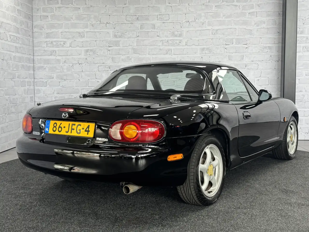Mazda MX-5 1.6i Hardtop, foto 6
