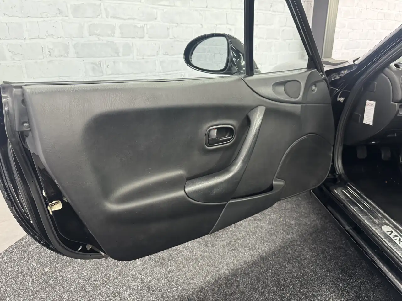 Mazda MX-5 1.6i Hardtop, foto 9