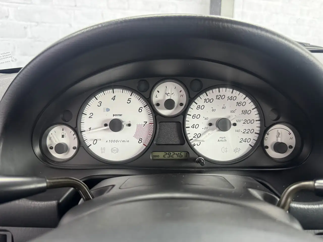 Mazda MX-5 1.6i Hardtop, foto 10