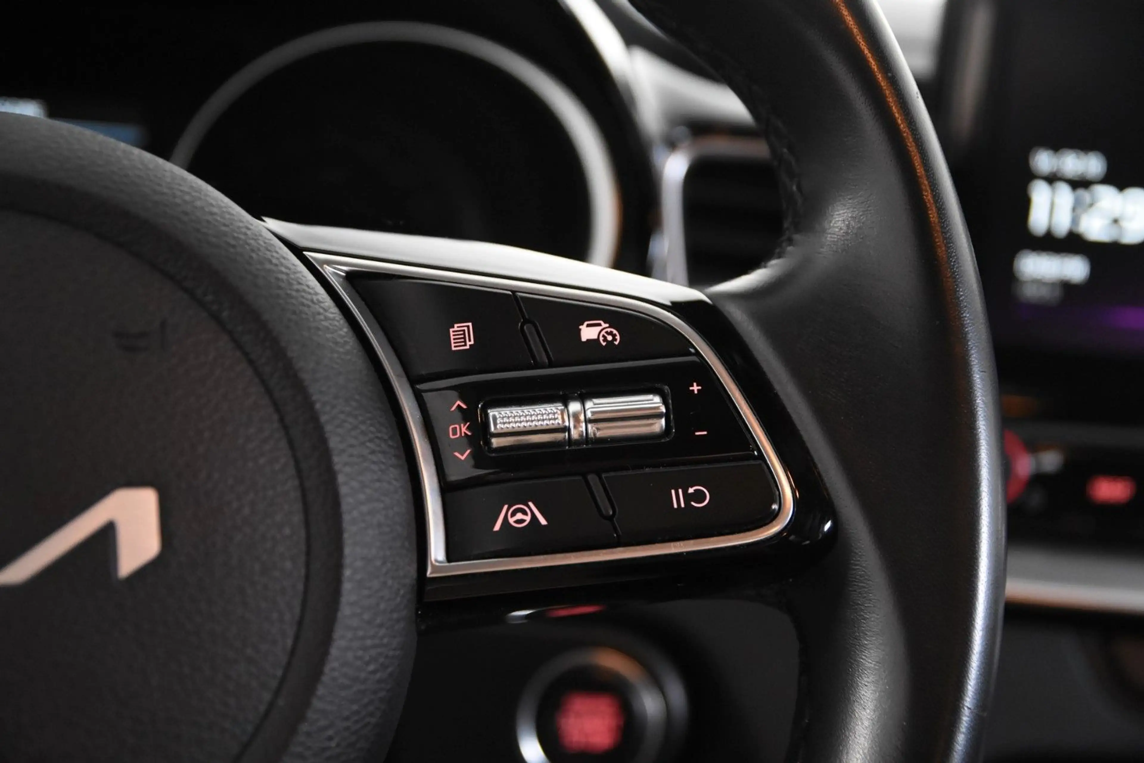 Kia Ceed SW / cee'd SW *1.Hand*T-Leder*Navi*Kamera* — photo 11