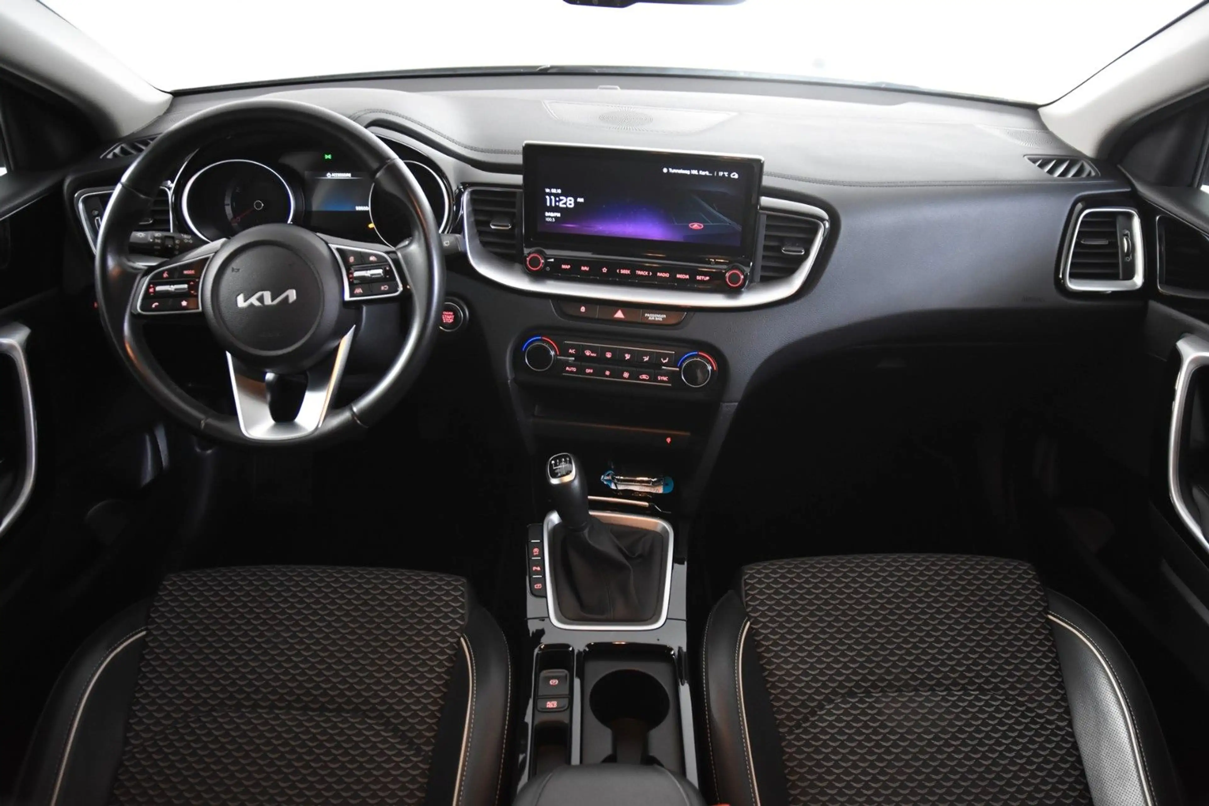 Kia Ceed SW / cee'd SW *1.Hand*T-Leder*Navi*Kamera* — photo 2