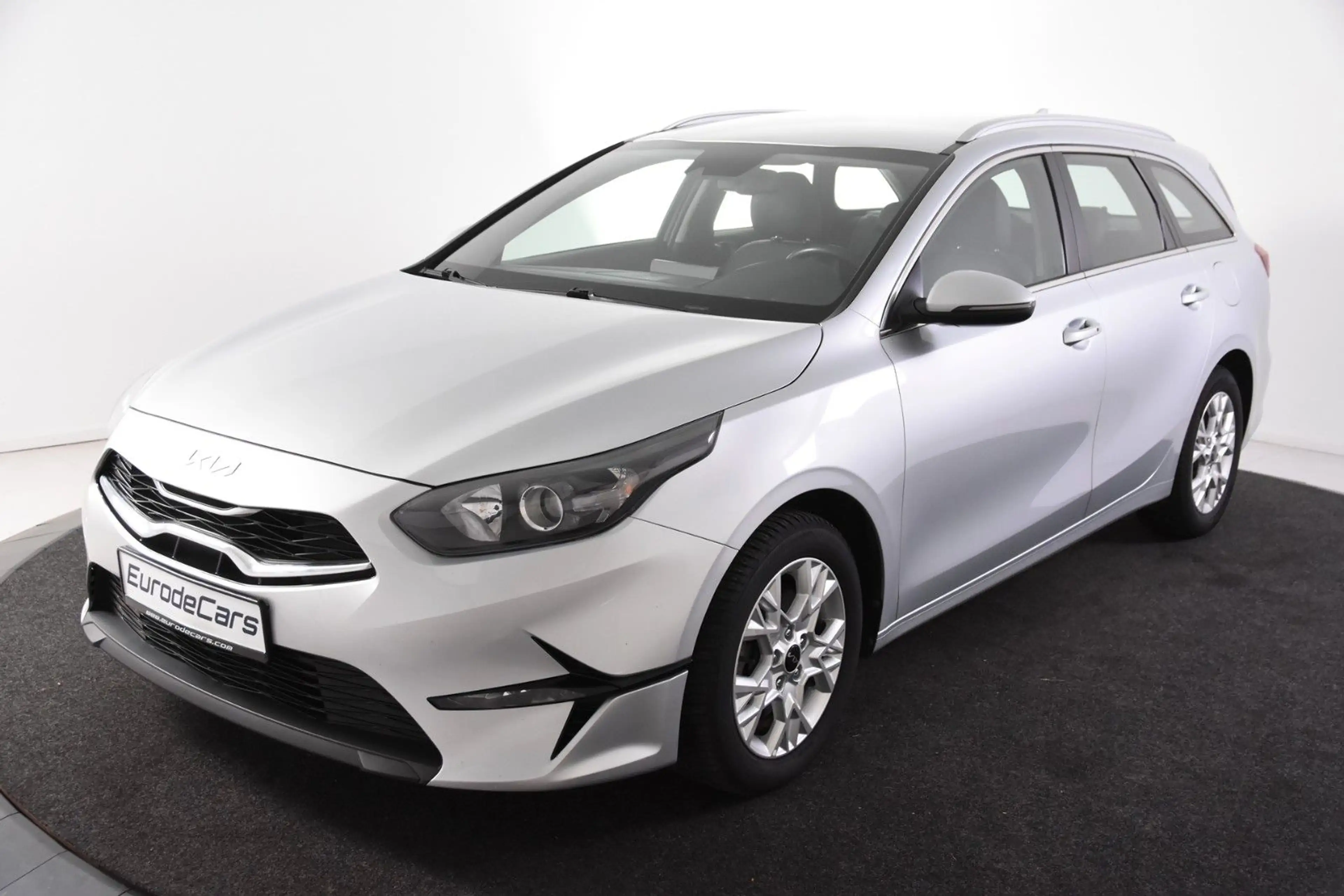 Kia Ceed SW / cee'd SW *1.Hand*T-Leder*Navi*Kamera* — photo 4