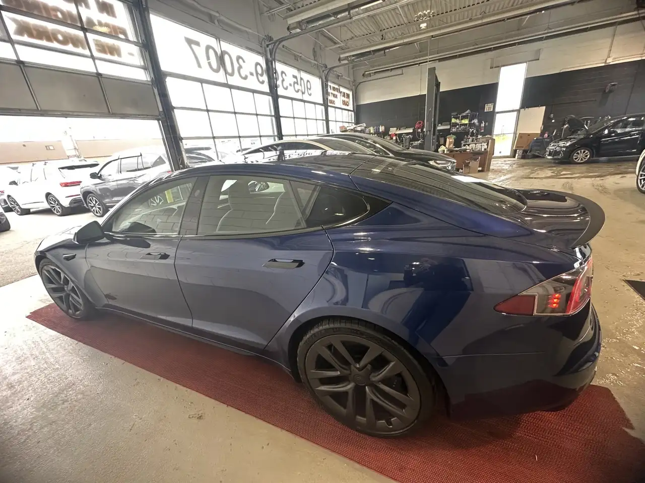 Tesla Model S снимка Tesla Model S