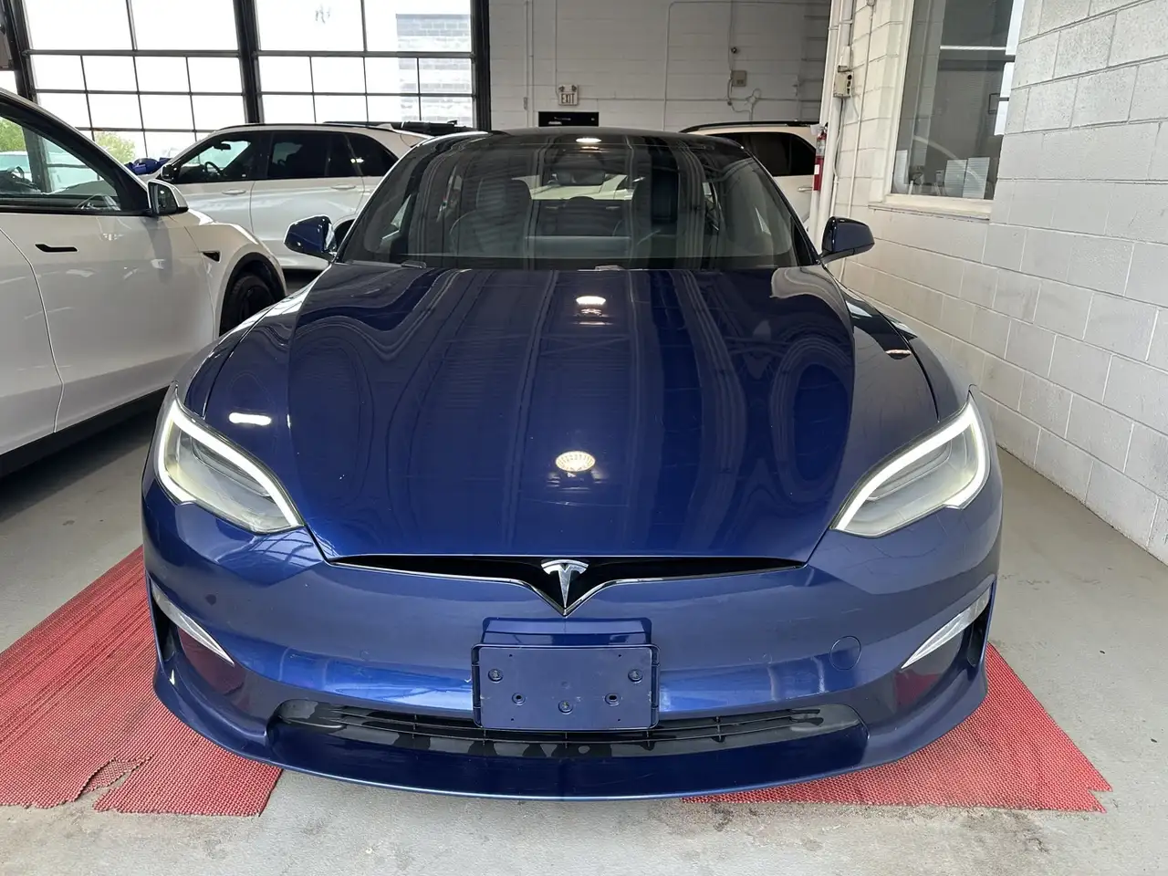 Tesla Model S снимка Tesla Model S