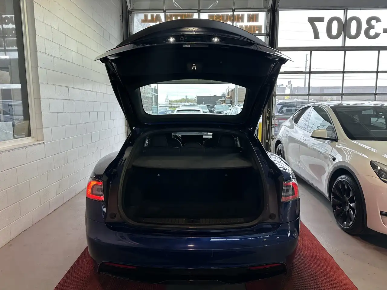 Tesla Model S снимка Tesla Model S