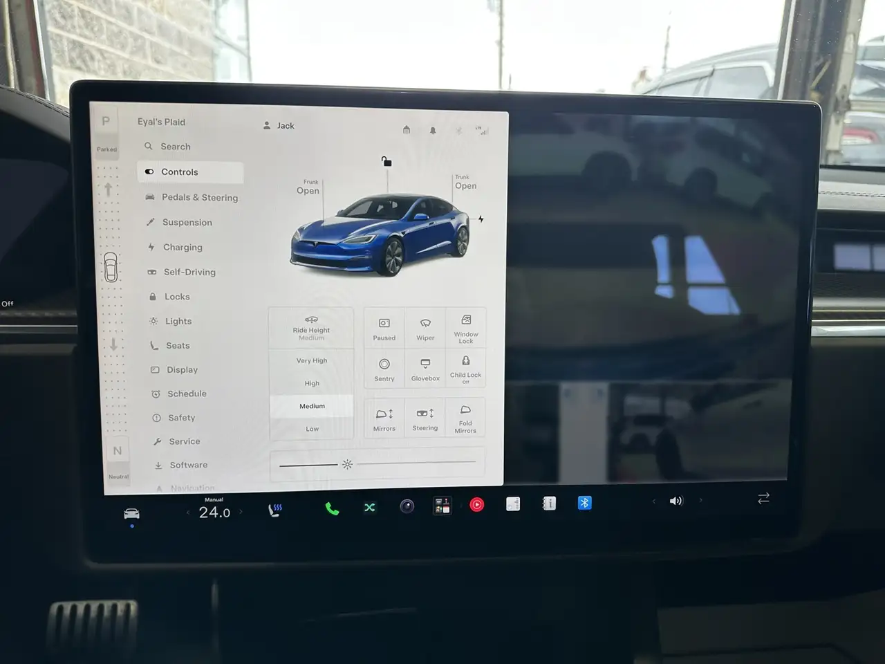 Tesla Model S снимка Tesla Model S