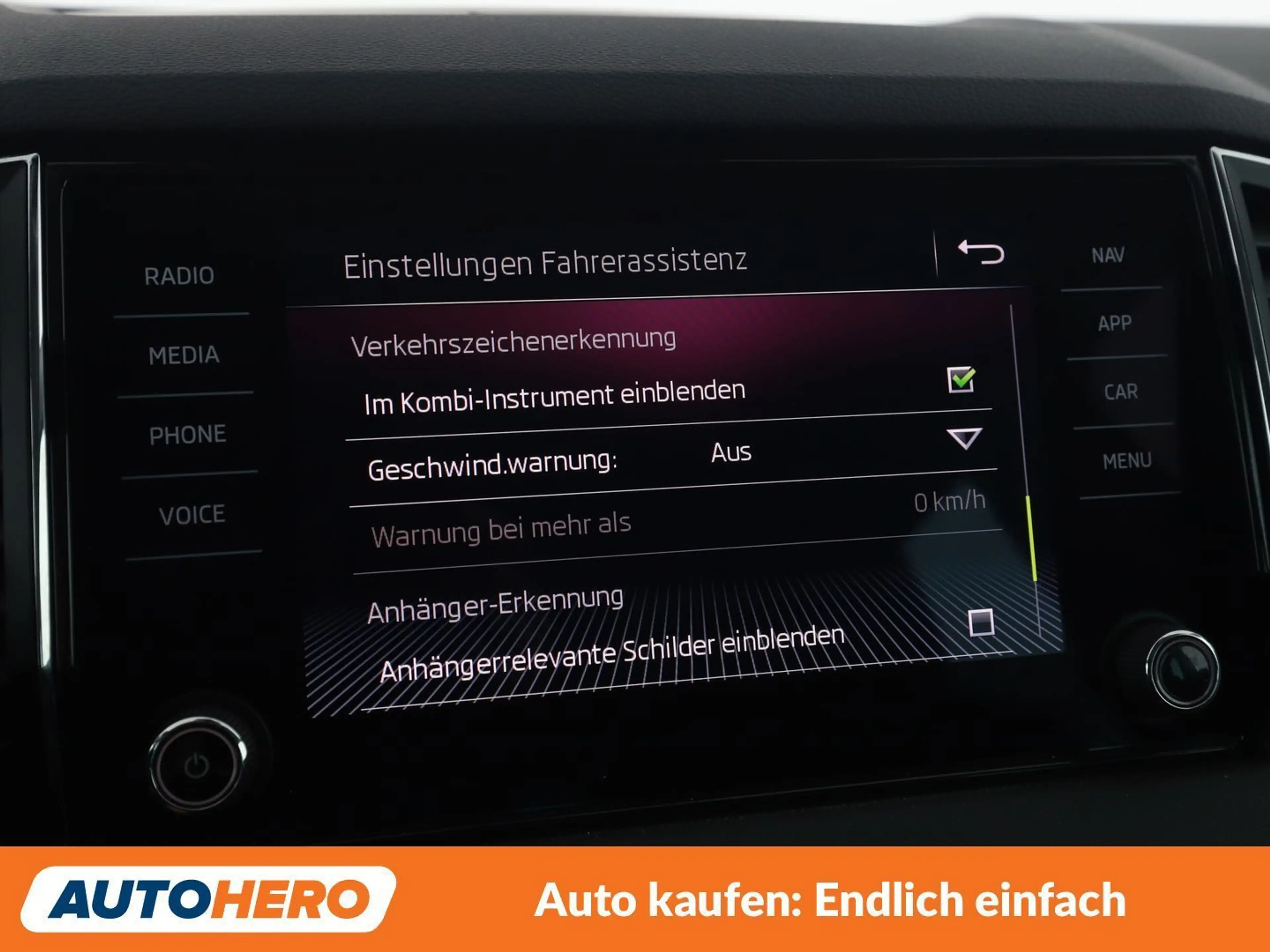 Skoda Karoq 1.5 TSI ACT Style 125 — photo 26
