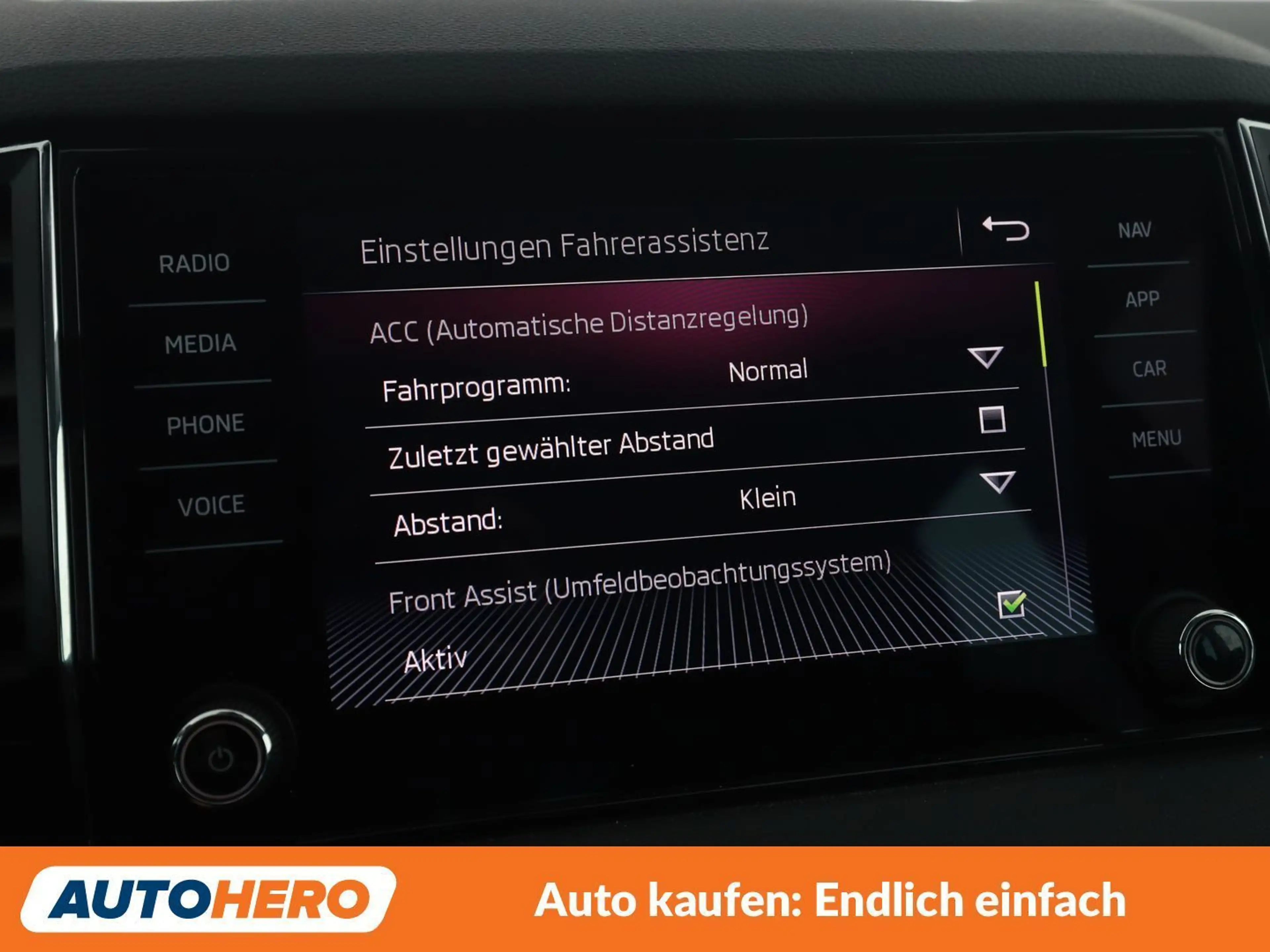 Skoda Karoq 1.5 TSI ACT Style 125 — photo 24