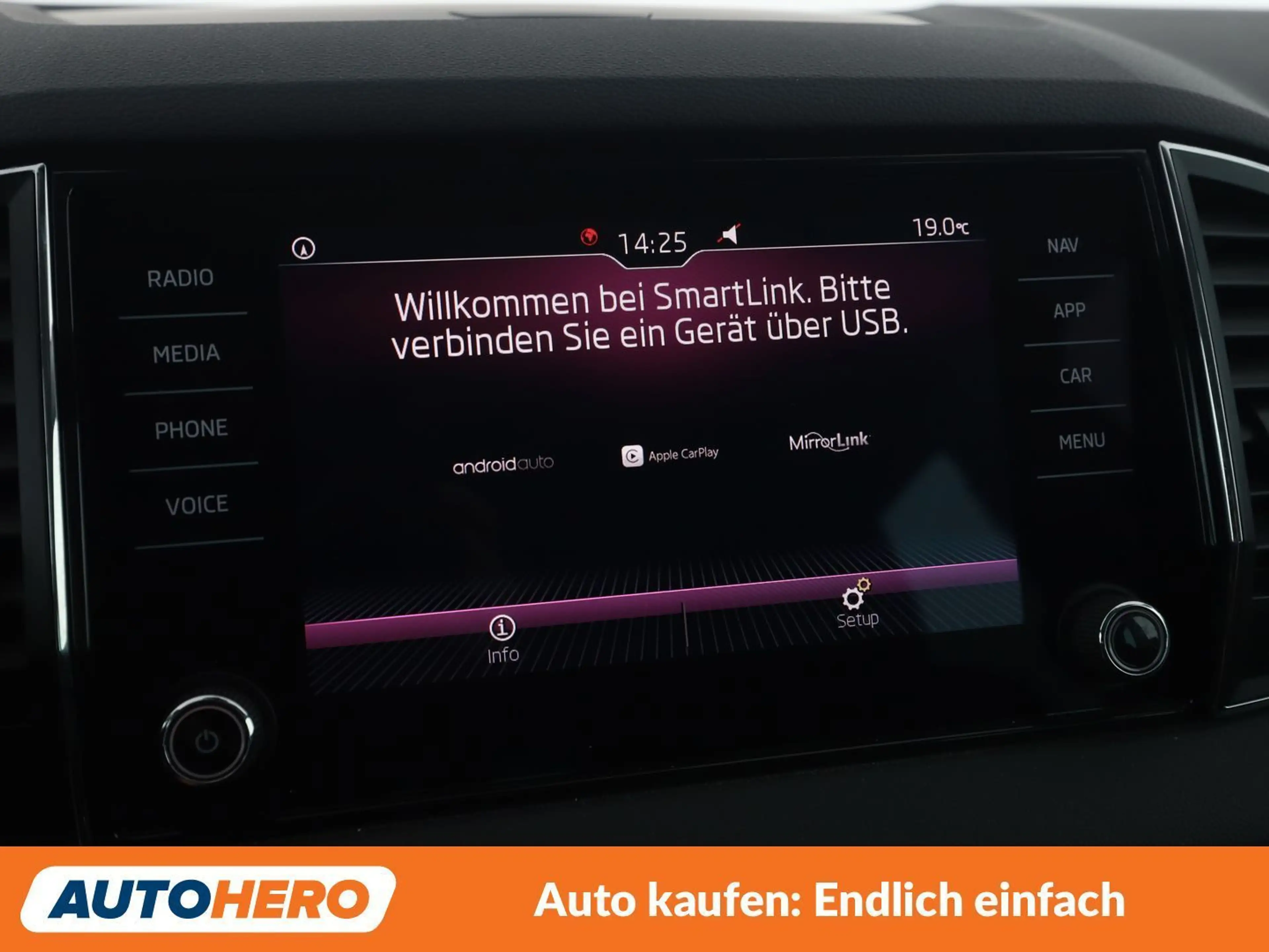 Skoda Karoq 1.5 TSI ACT Style 125 — photo 23