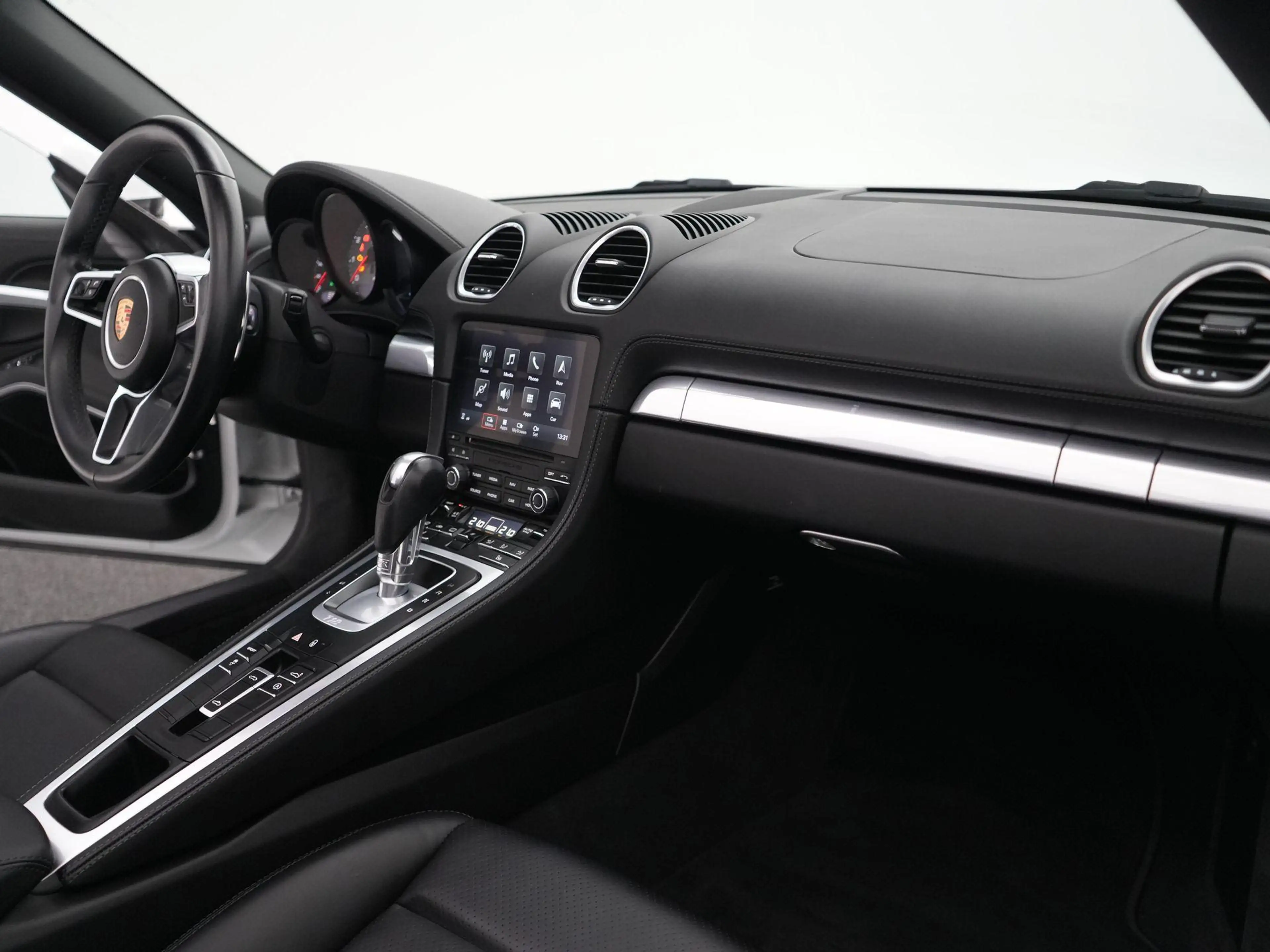 Porsche 718 Boxster S — photo 14