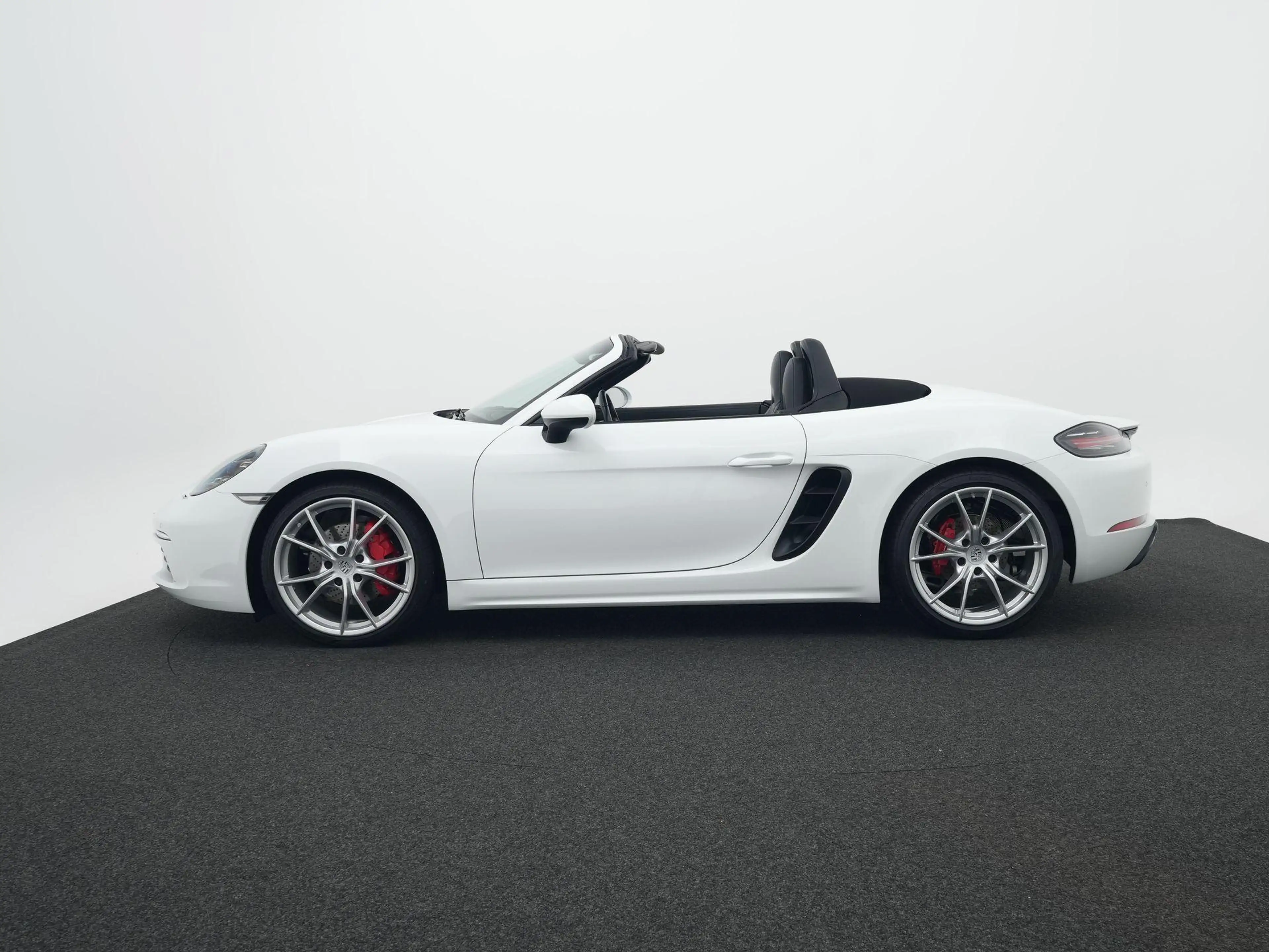 Porsche 718 Boxster S — photo 2