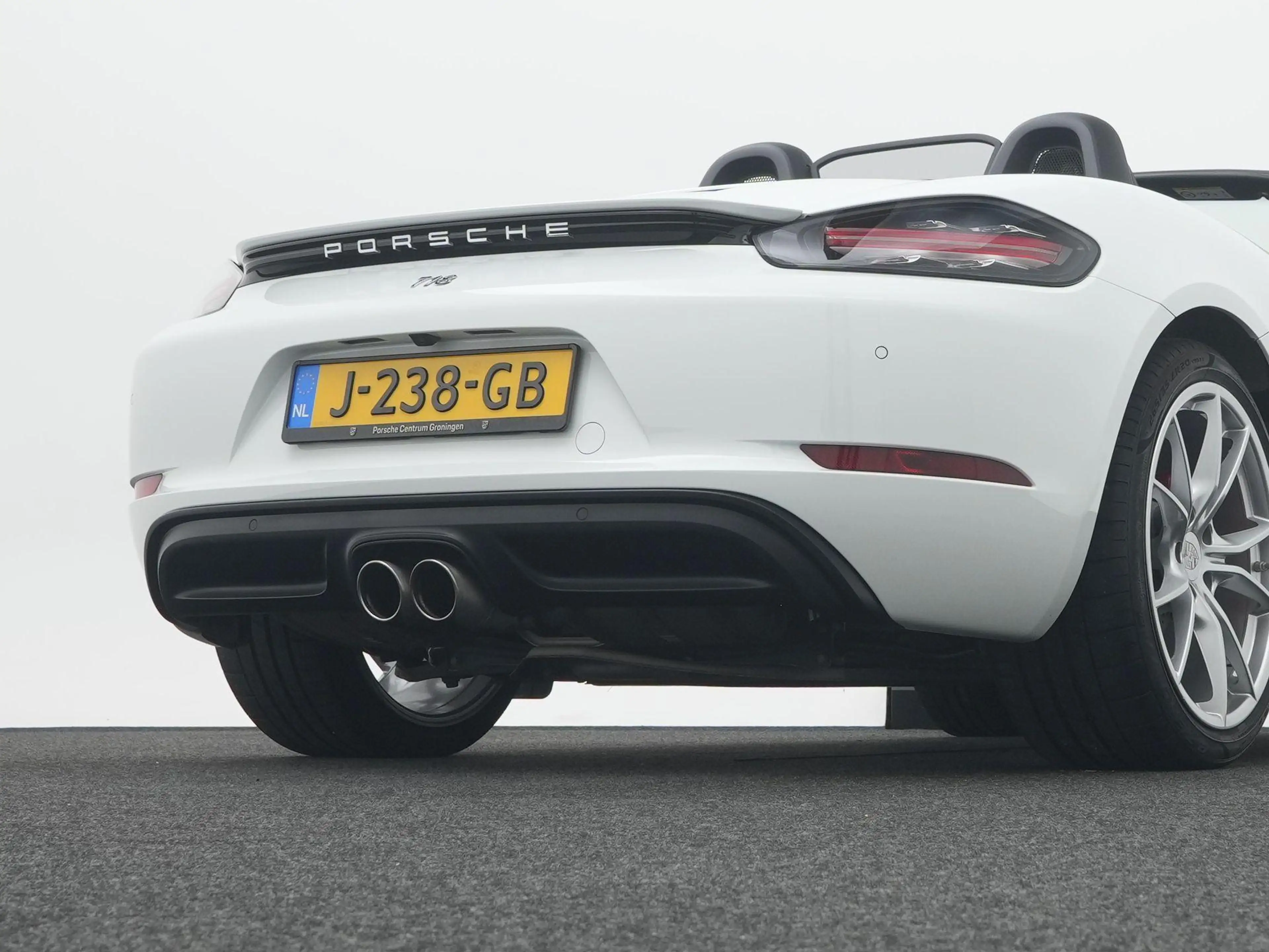 Porsche 718 Boxster S — photo 10