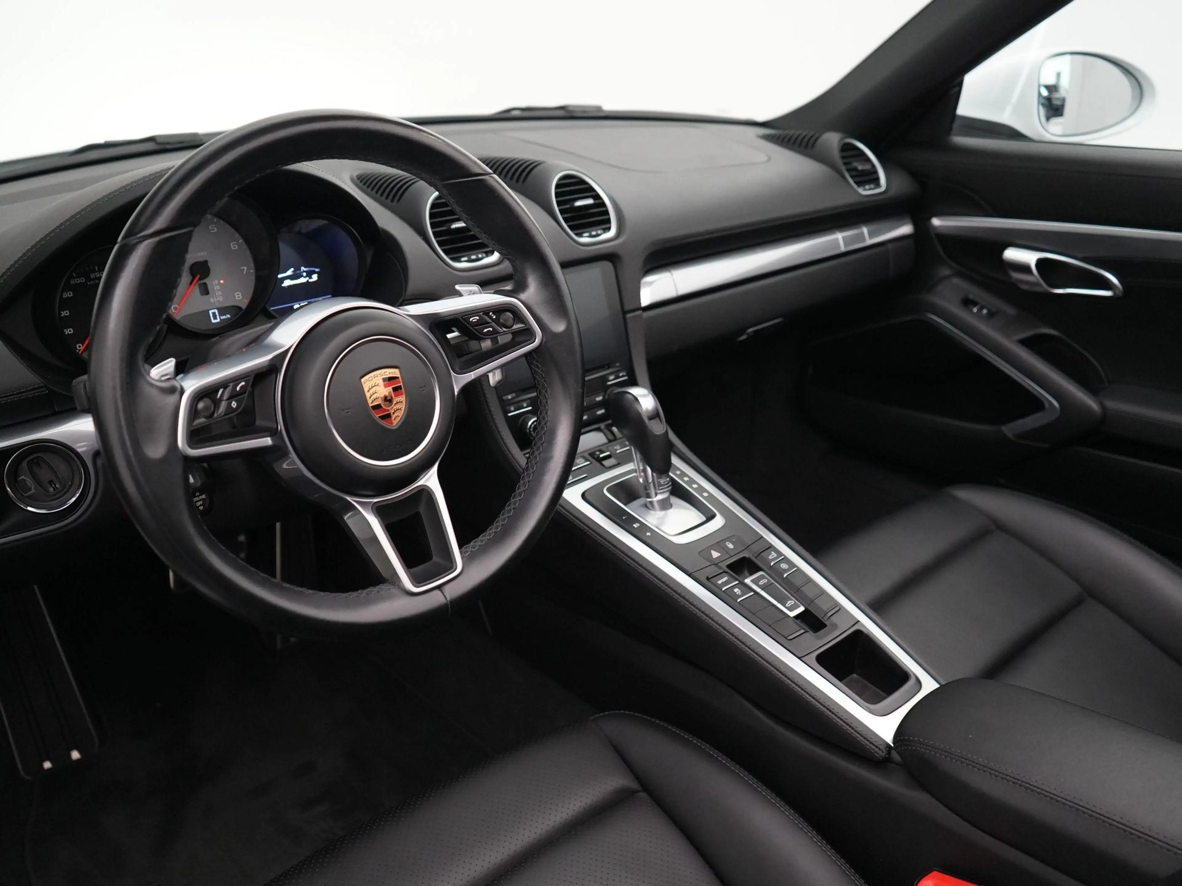 Porsche 718 Boxster S — photo 13