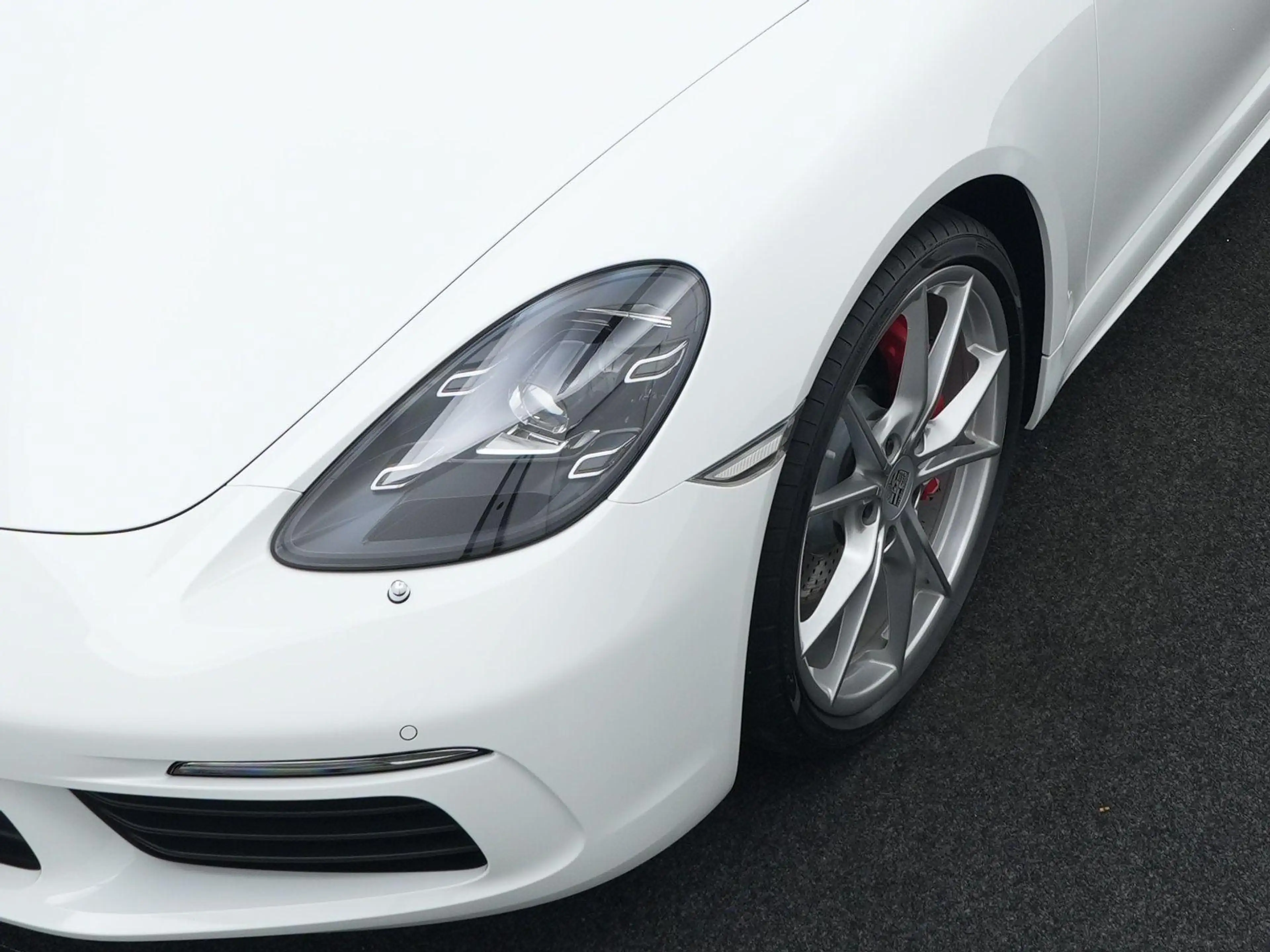 Porsche 718 Boxster S — photo 9