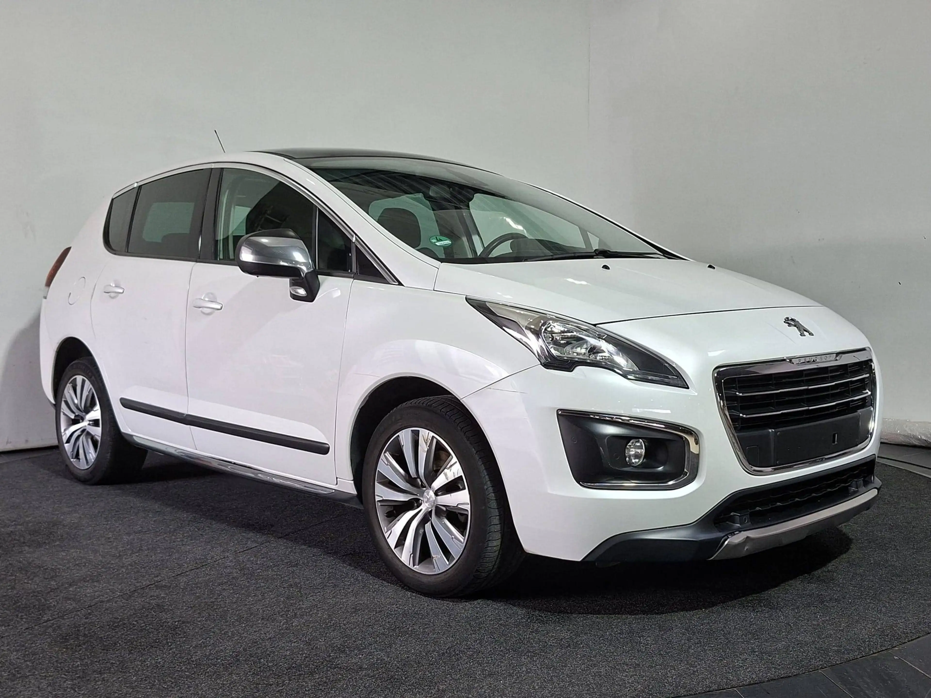 Peugeot 3008 3008 1.6 THP Allure — photo 9