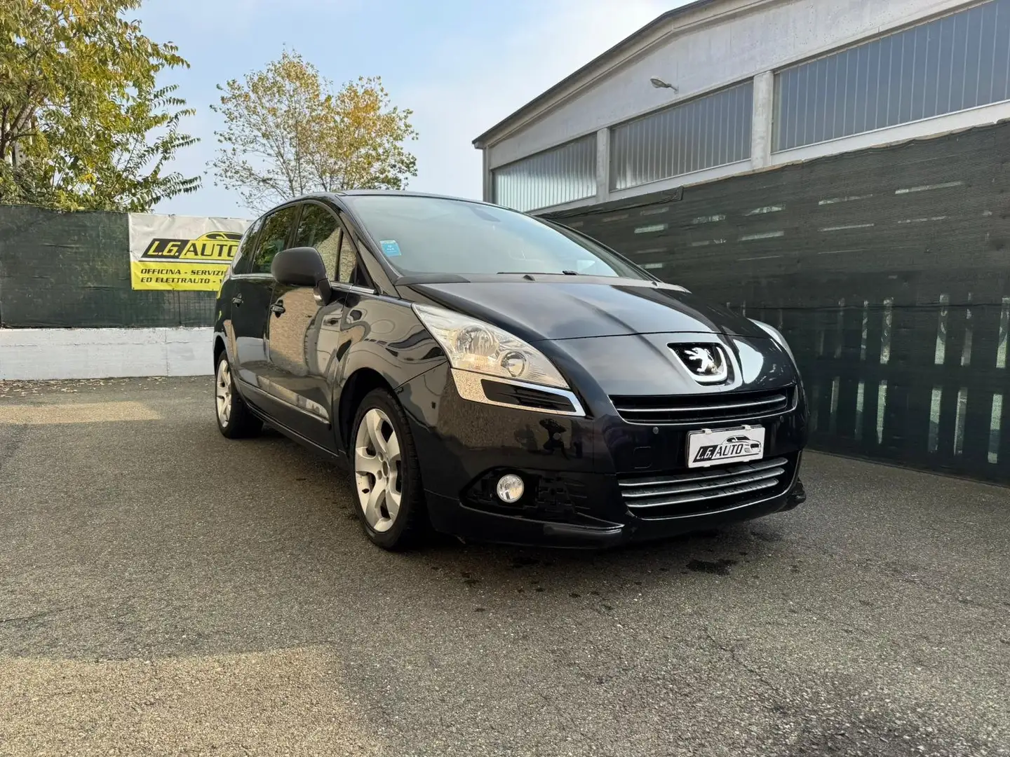 Peugeot 5008 5008 I 2009 1.6 hdi 16v Feline 110cv robot Nero - 2