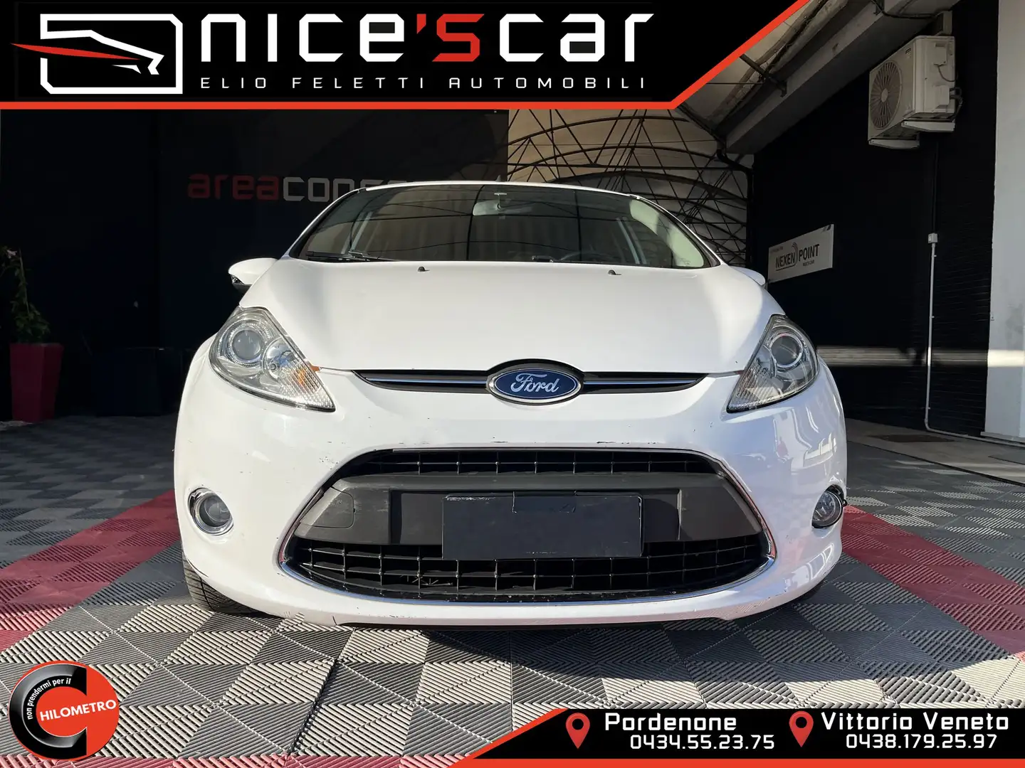 Ford Fiesta Fiesta 1.4 TDCi 70CV 5 porte Titanium Blanc - 2