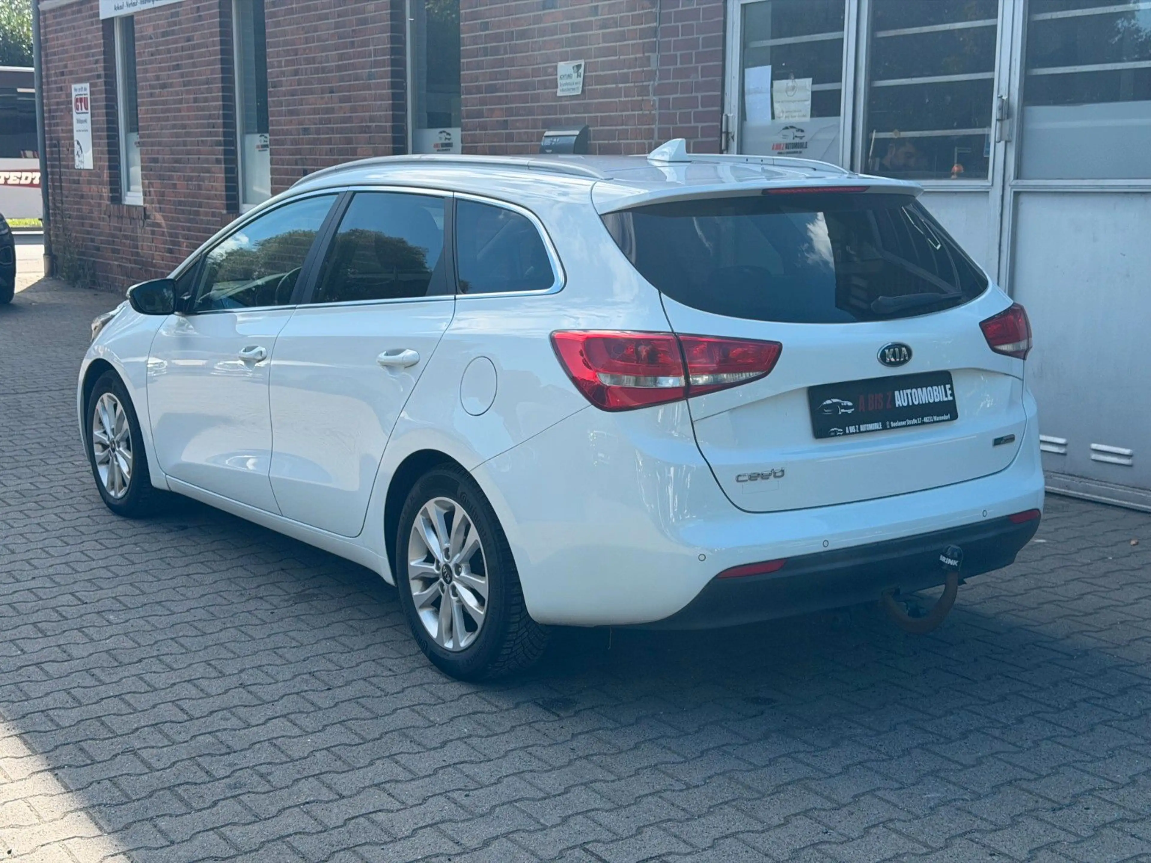 Kia Ceed / cee'd *RFK/LHZ/SHZ/CARPLAY/LED/TÜV/2.HAND* — photo 3