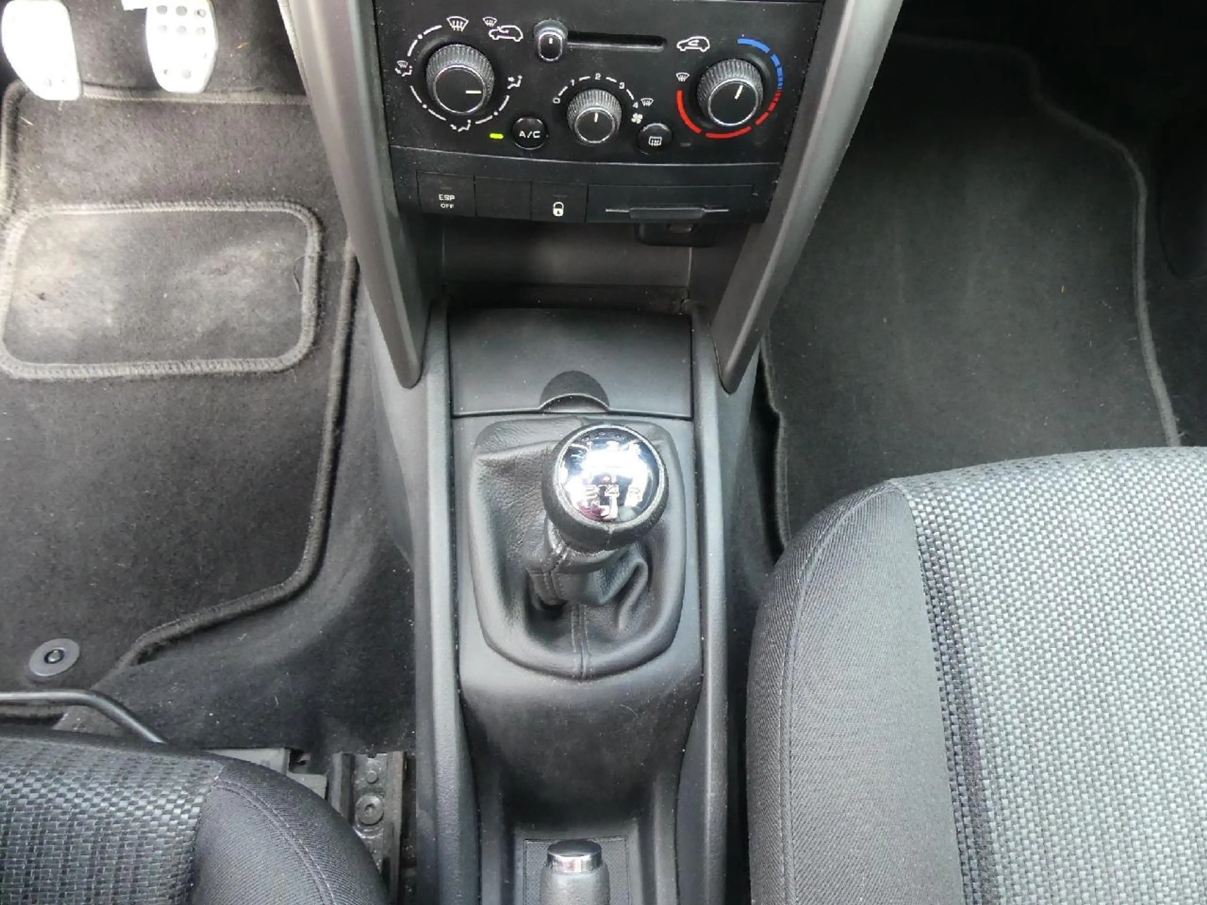 Peugeot 207 Peugeot 207 CC 1,6l 16V Active SHZ/Windschott — photo 5