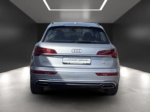 Audi Q5 view 10