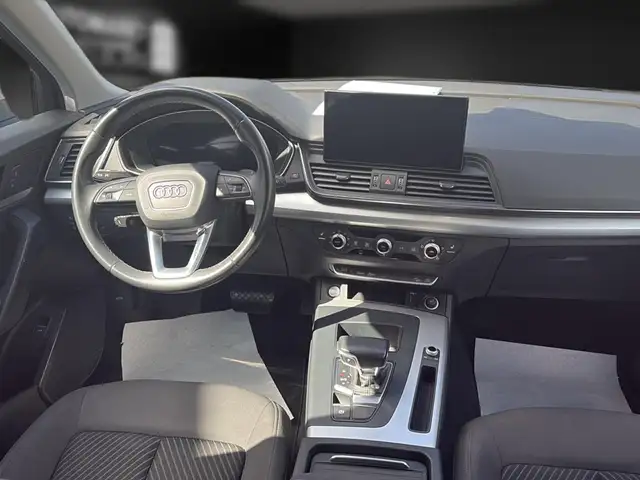 Audi Q5 view 15