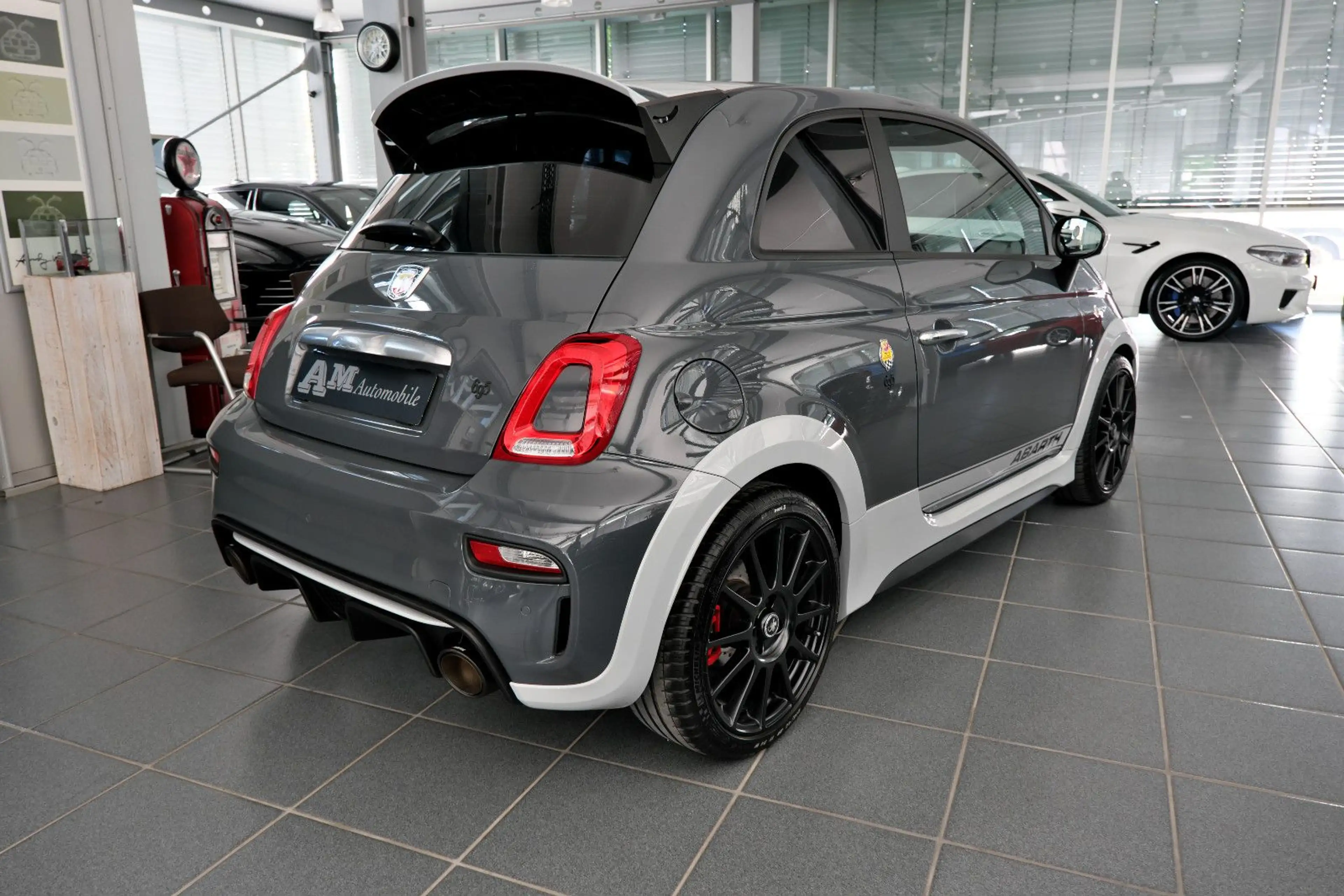 Abarth 695 70th Anniversario Akrapovic Orig. 17`KM DE — photo 4
