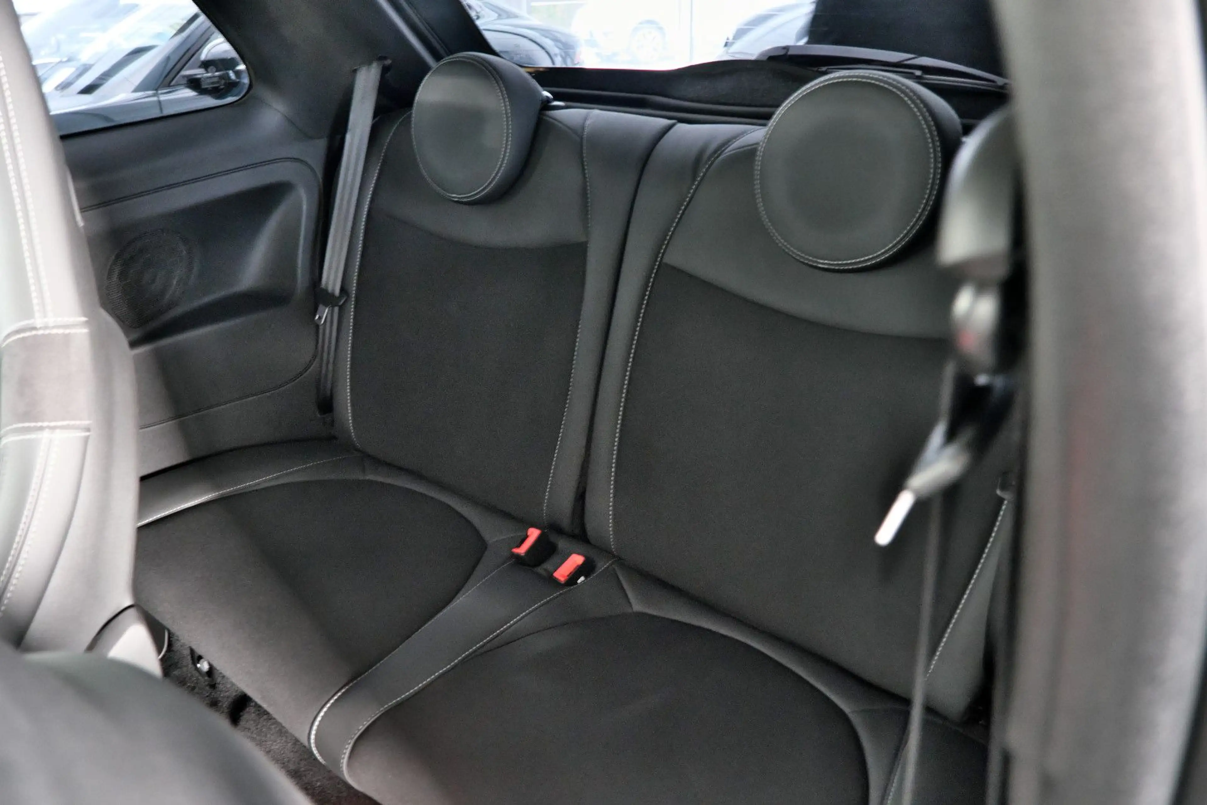 Abarth 695 70th Anniversario Akrapovic Orig. 17`KM DE — photo 11