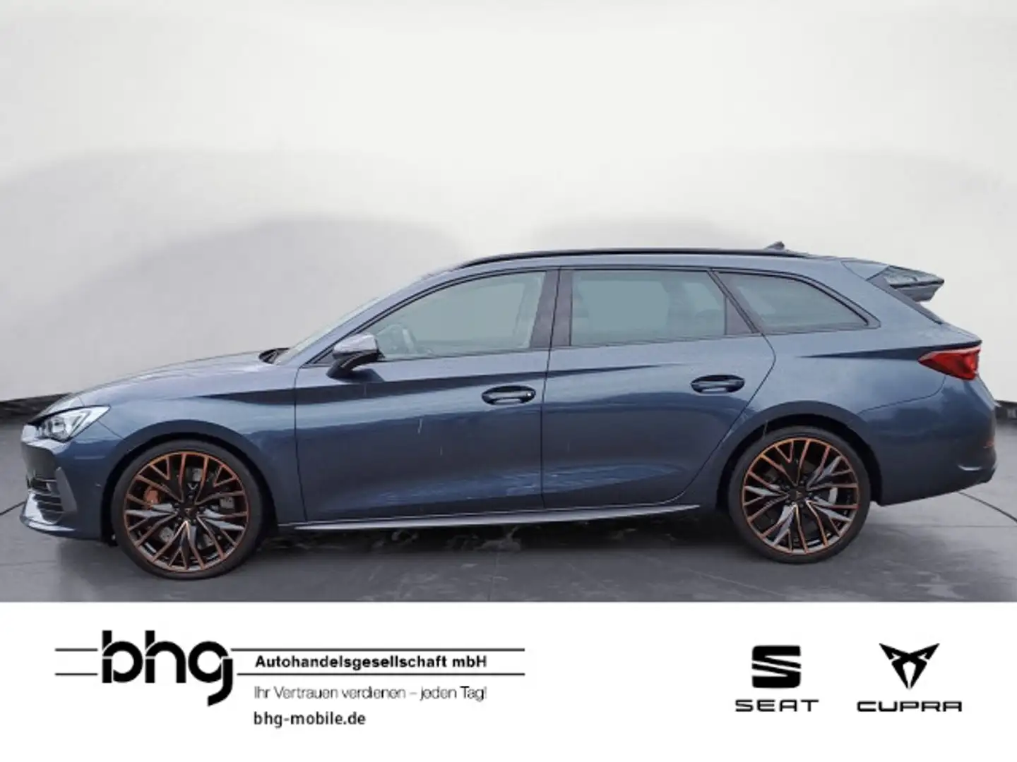 SEAT Leon Sportstourer 2.0 TSI 4Drive DSG VZ Grau - 2