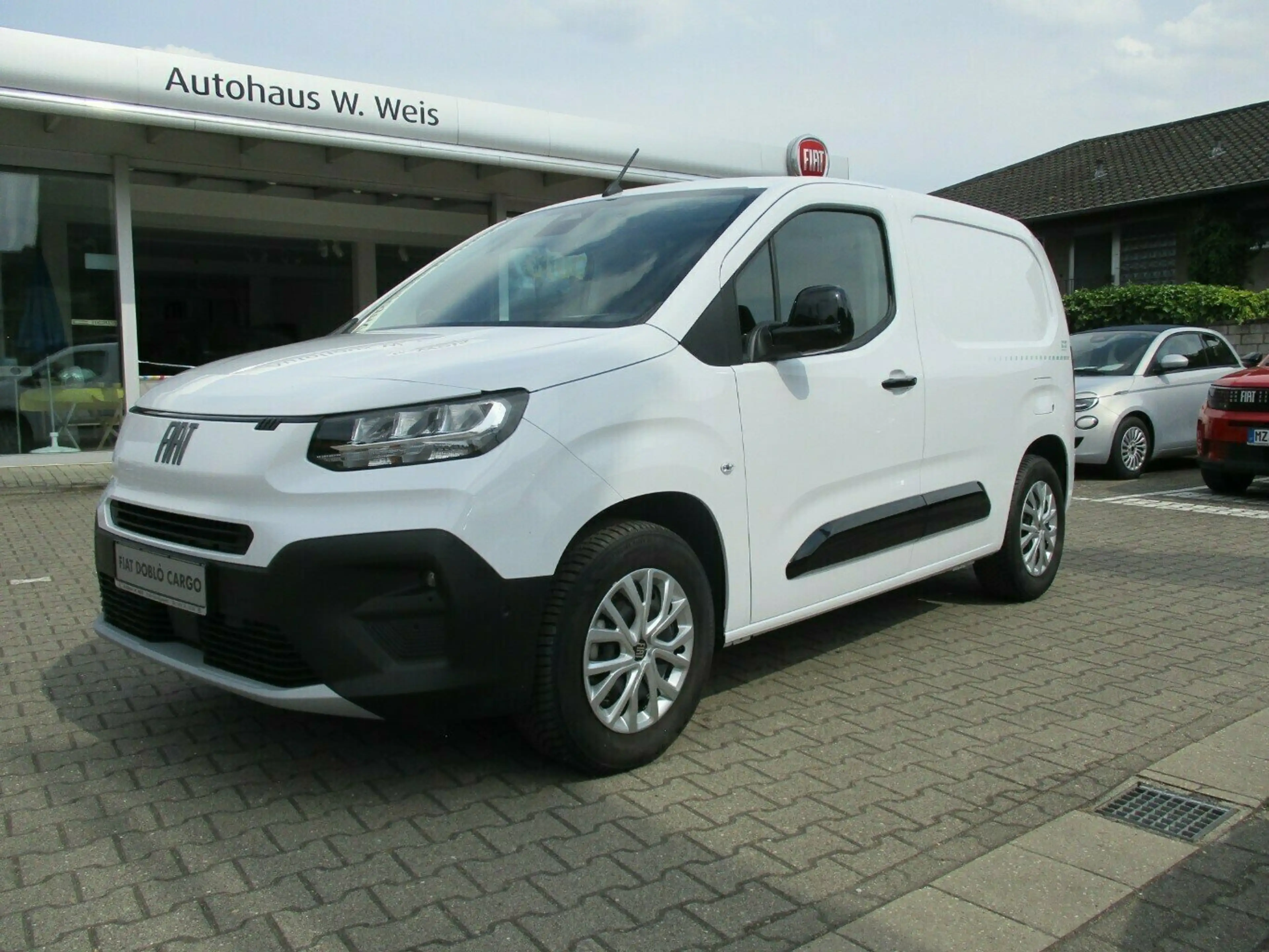 Fiat Doblo KAWA M 1.5 Diesel 75 kW 25th Anniversary — photo 2