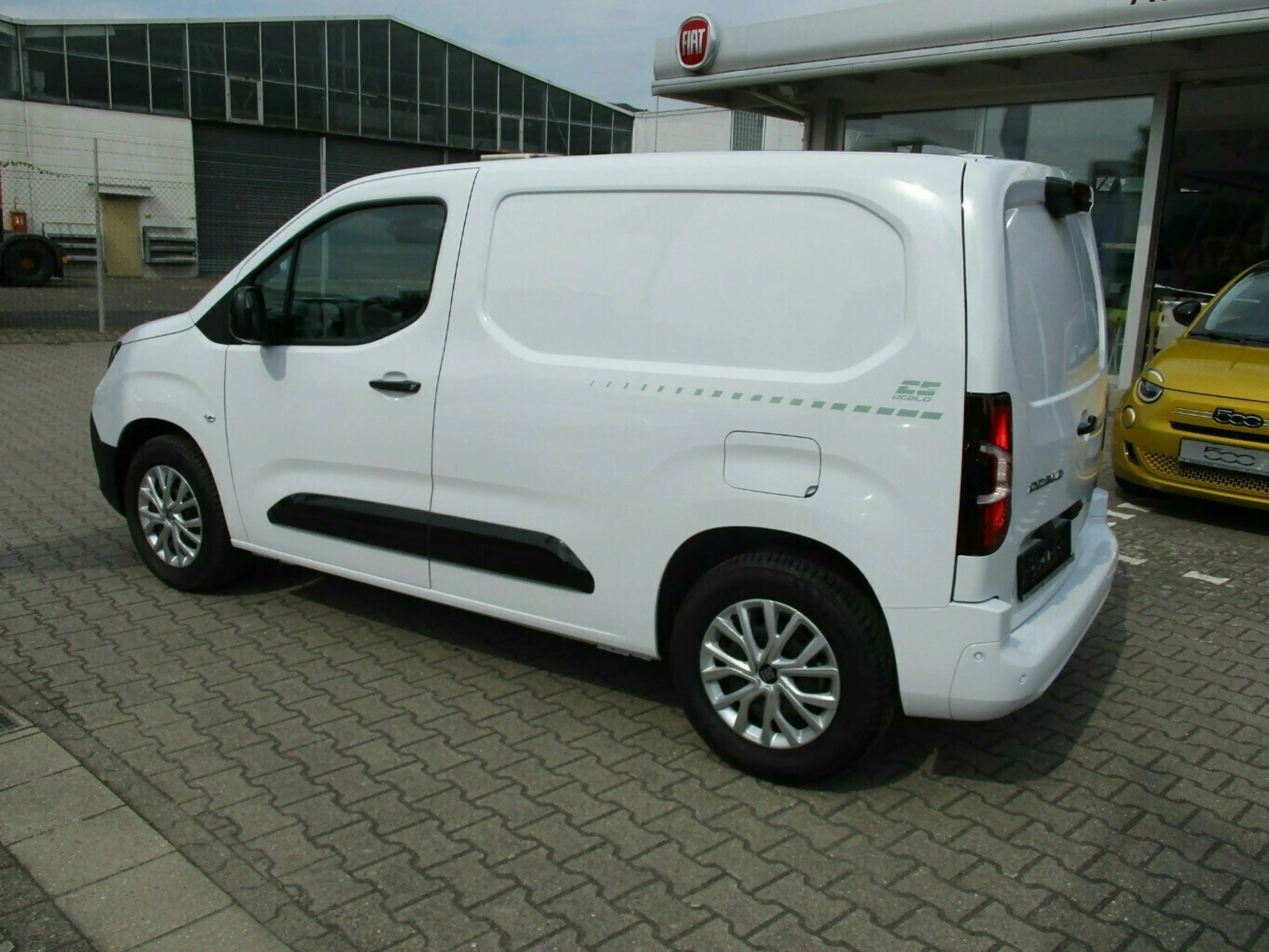 Fiat Doblo KAWA M 1.5 Diesel 75 kW 25th Anniversary — photo 10