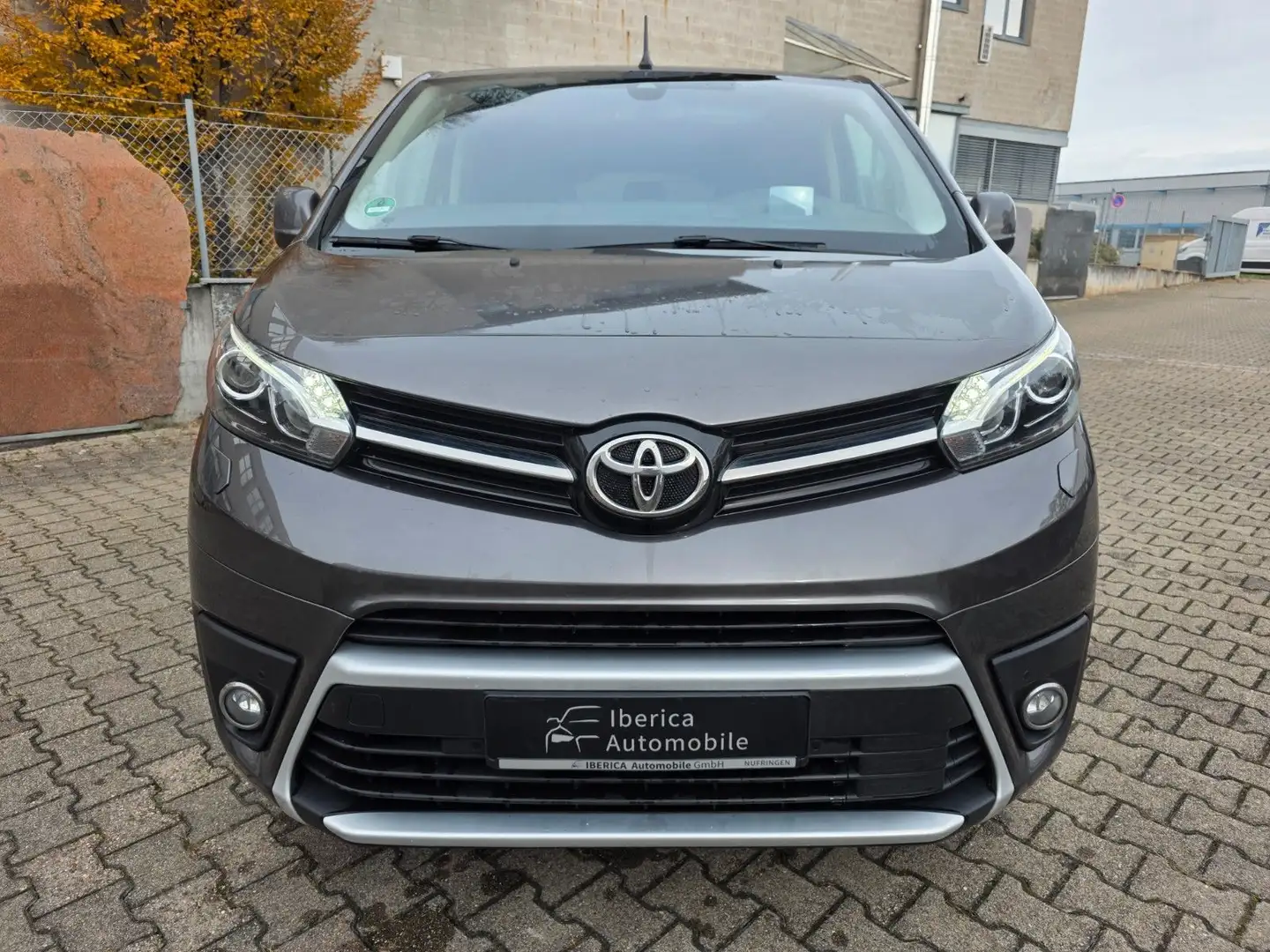 Toyota Proace Verso L1 *7 SITZE*STANDHEIZUNG*BETT Gris - 2