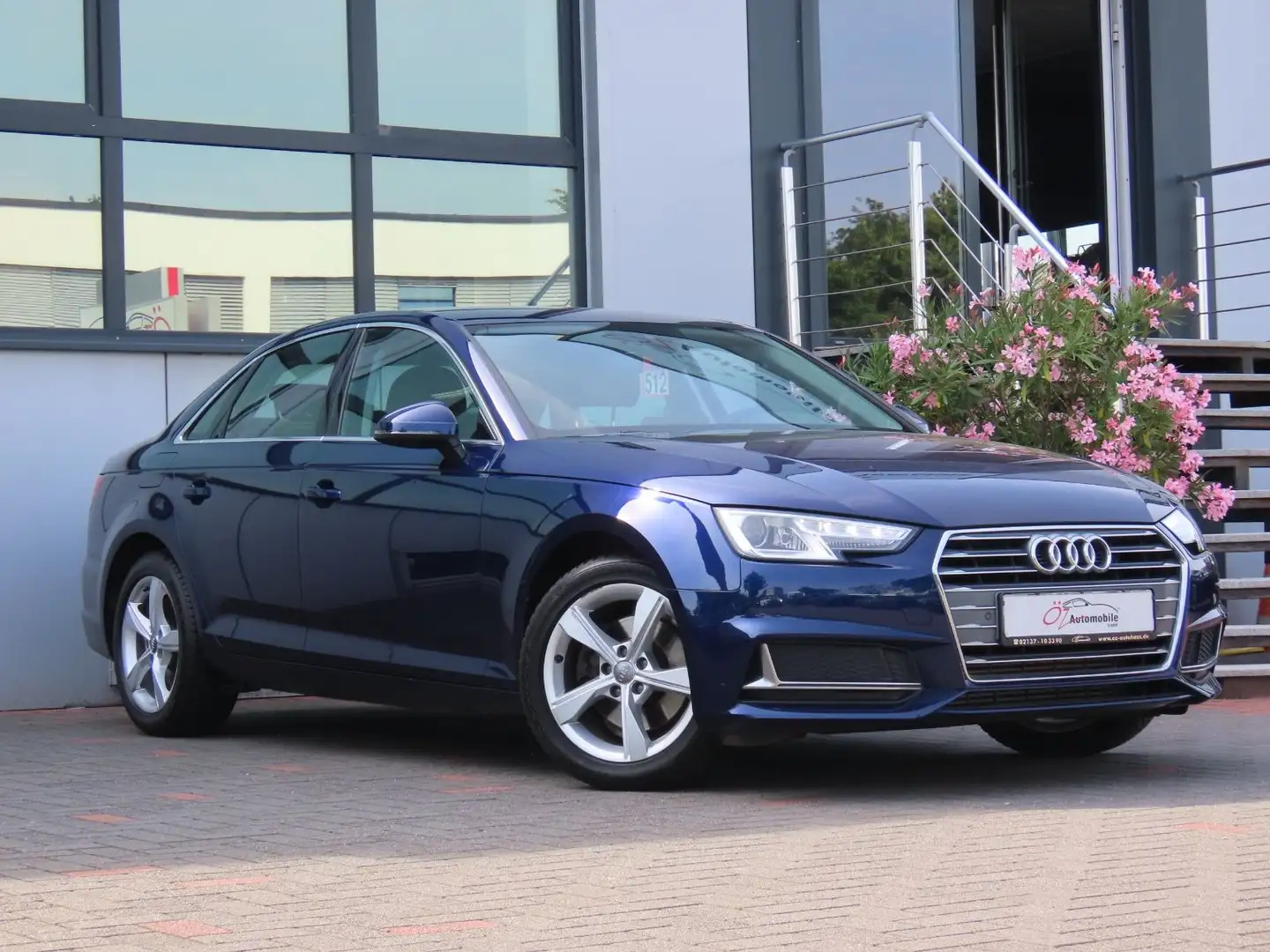 Audi A4 35 TFSI S tronic sport Leder Sitzheizung Navi Bleu - 2