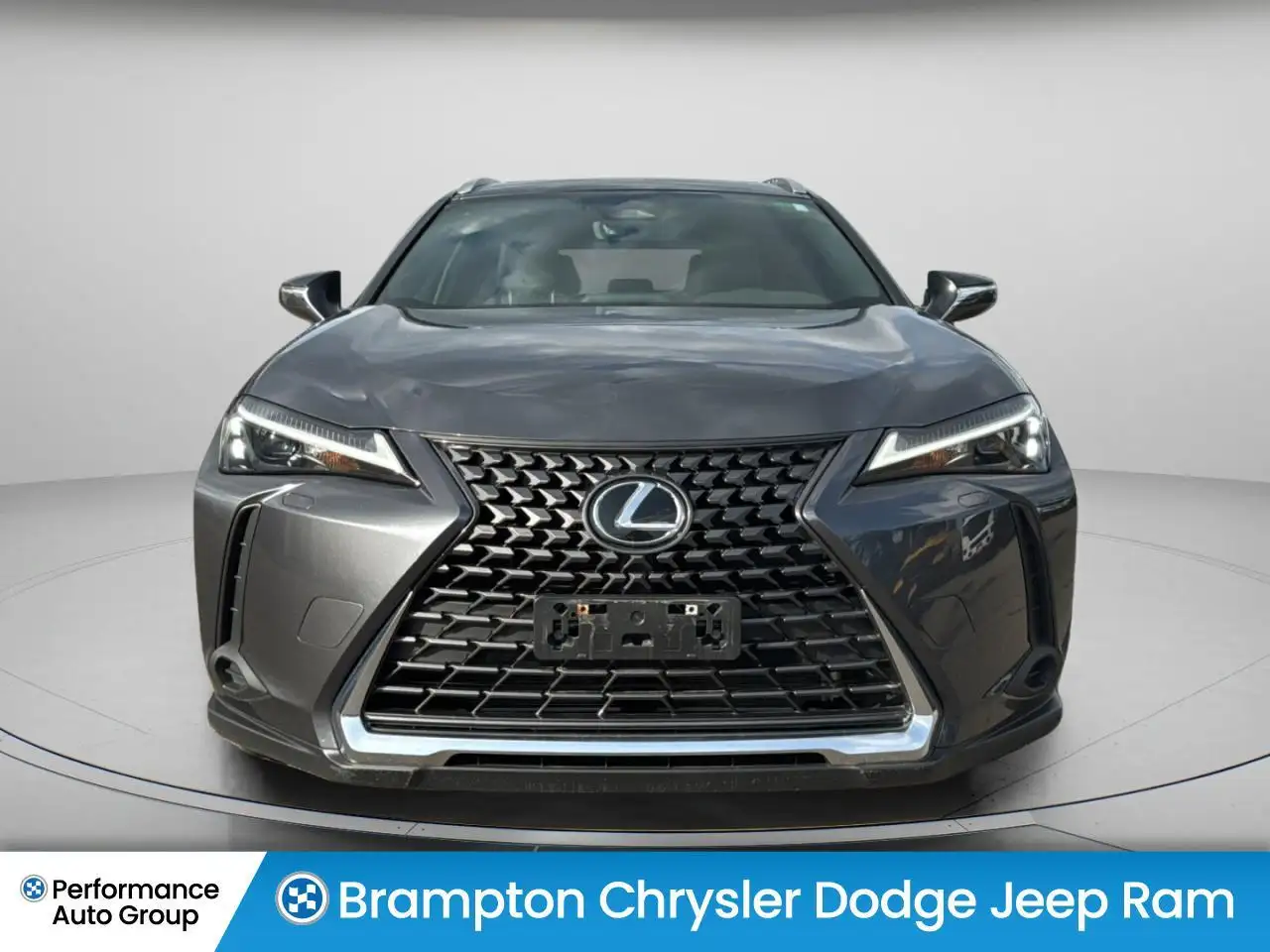 Lexus UX снимка Lexus UX