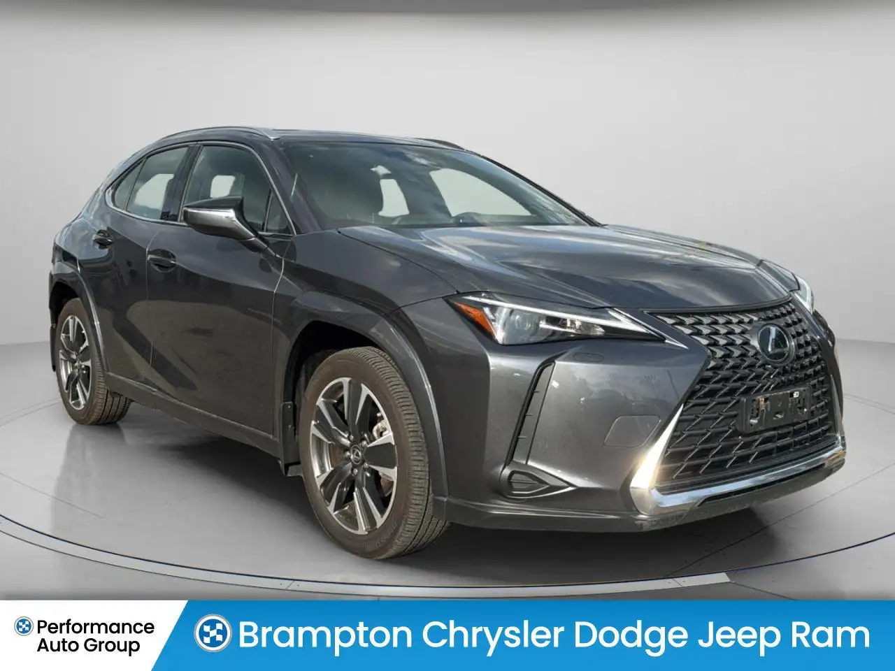 Lexus UX снимка Lexus UX
