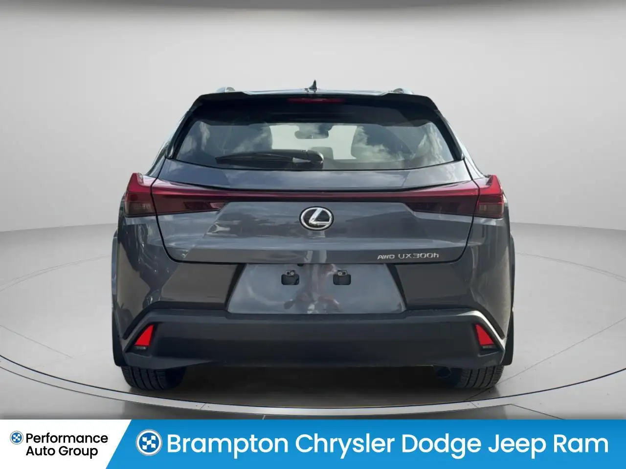 Lexus UX снимка Lexus UX