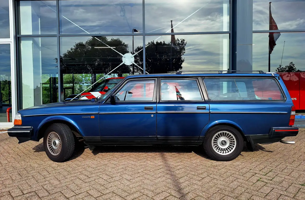 Volvo 240 2.3i, foto 5