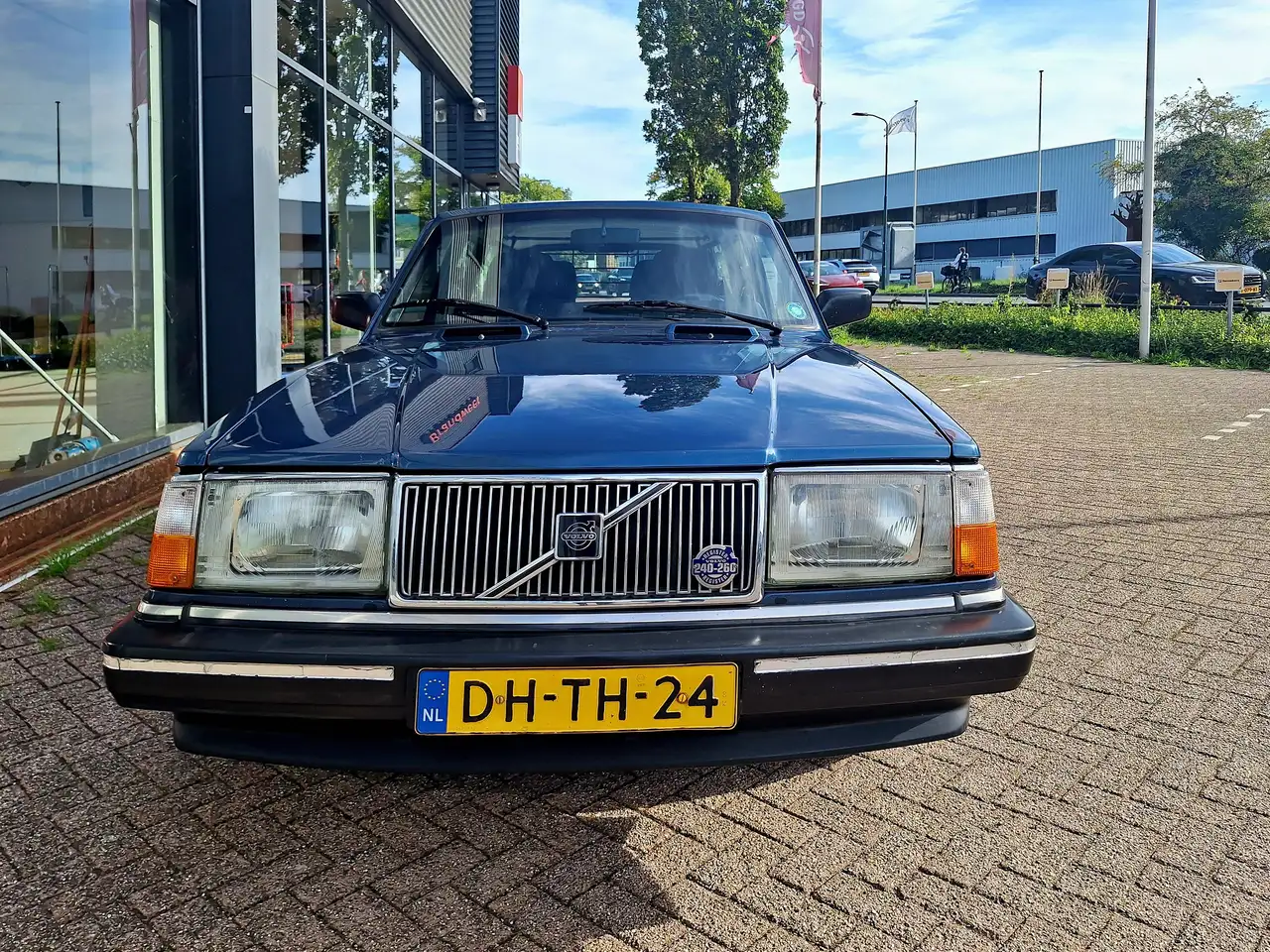 Volvo 240 2.3i, foto 3