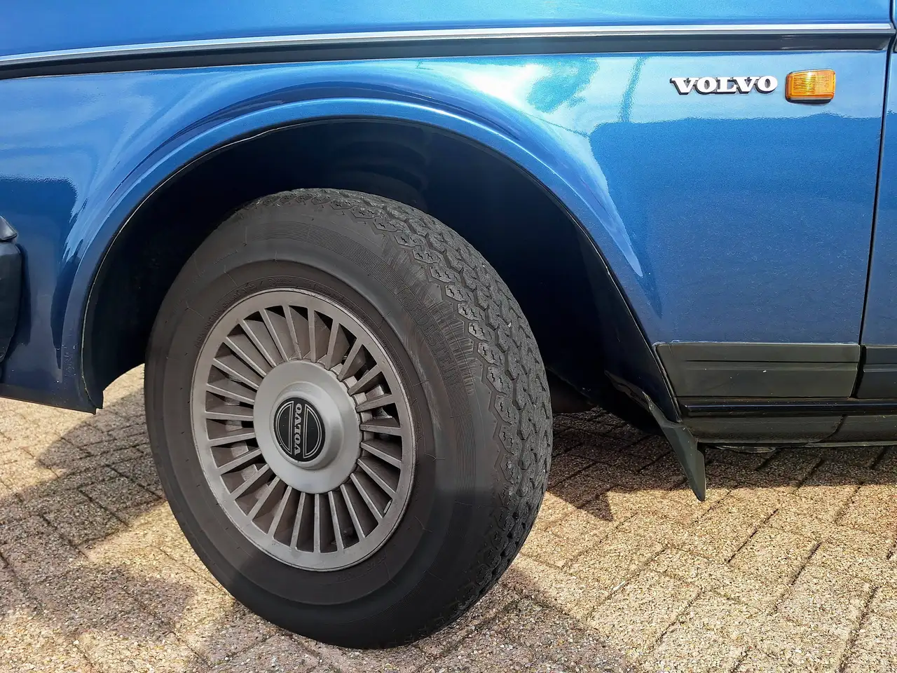 Volvo 240 2.3i, foto 10