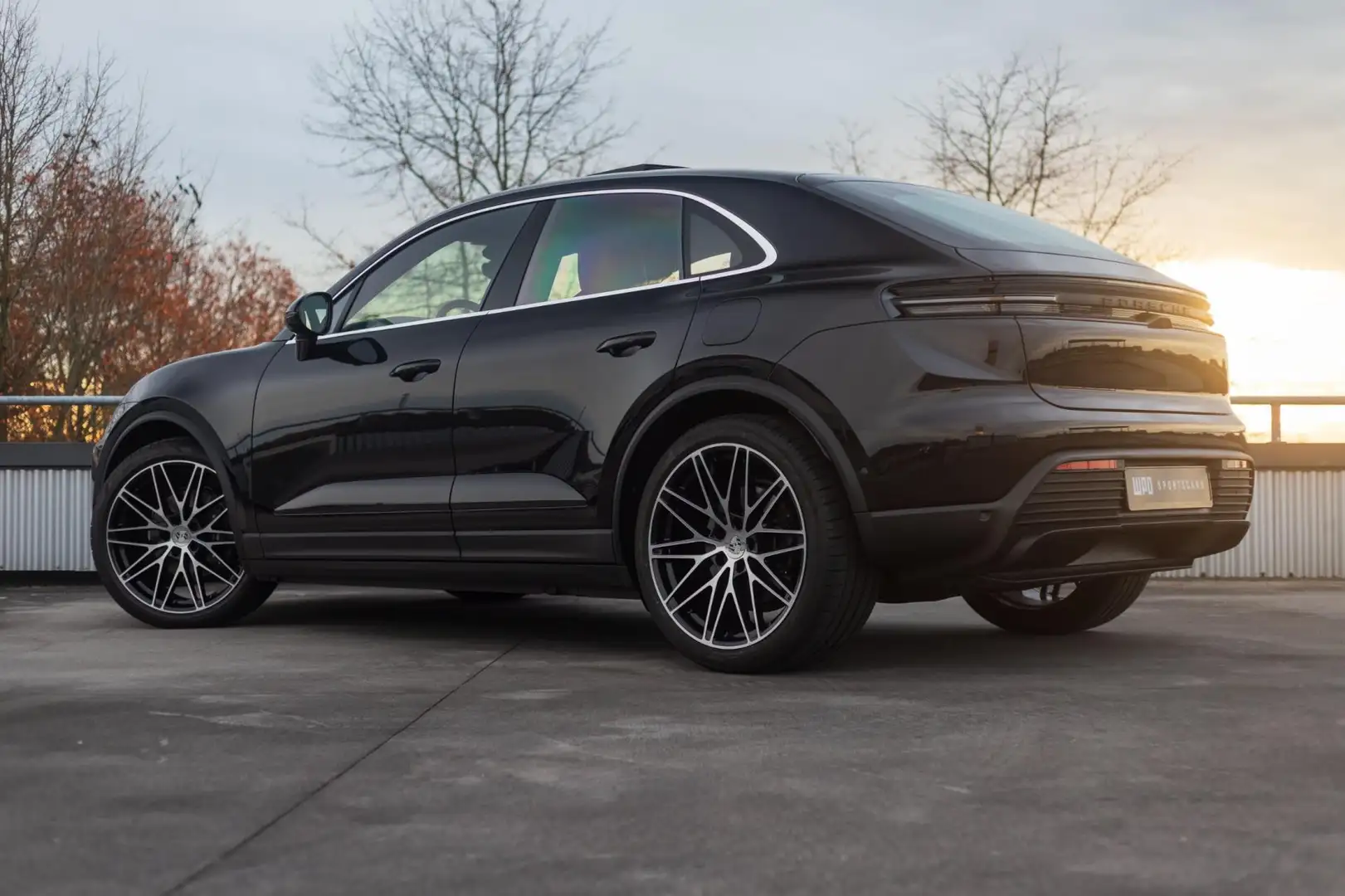 Porsche Macan 4 (nw pr 129K) Zwart - 2