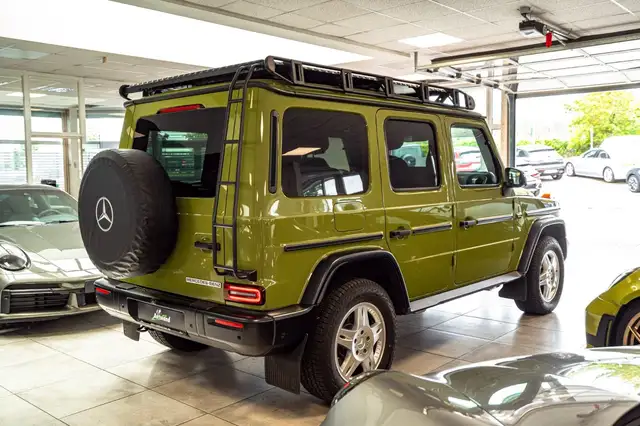 Mercedes-Benz 450 view 7