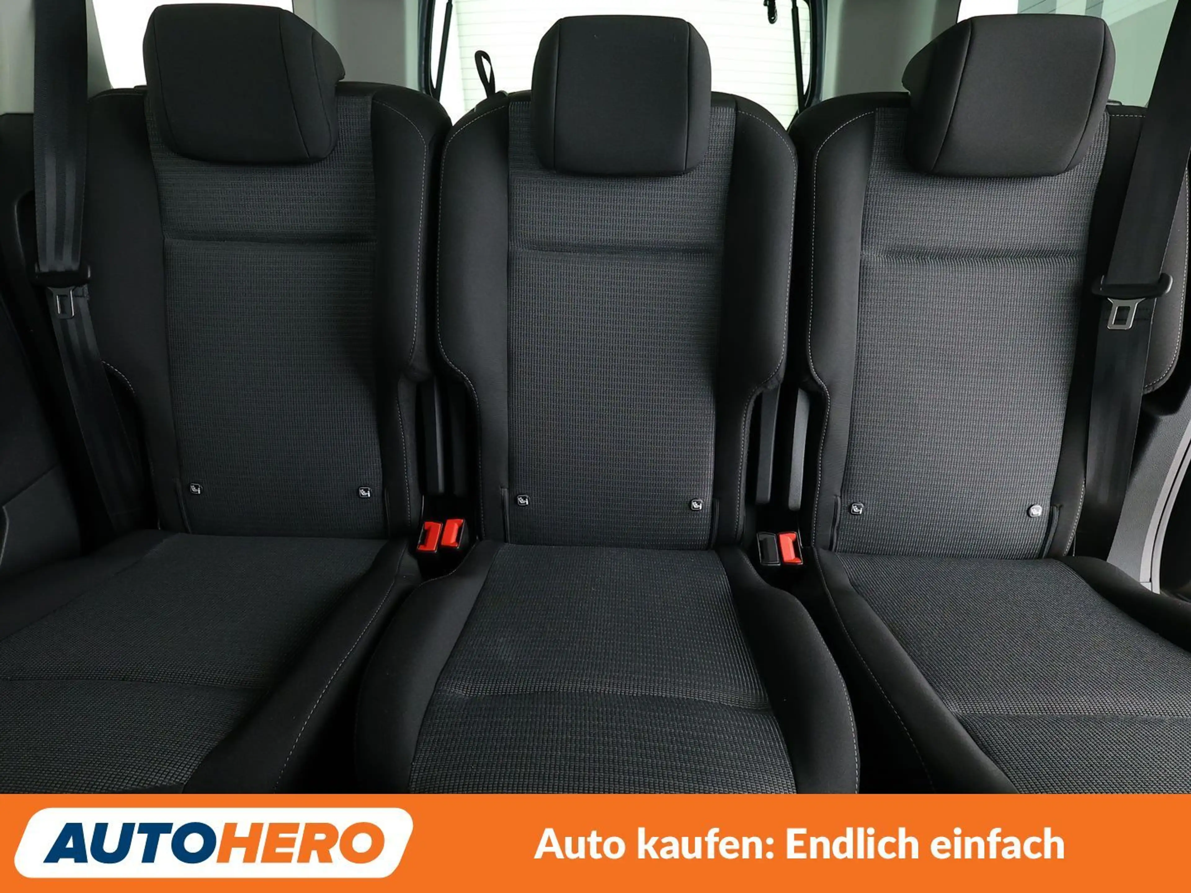 Toyota Proace City 1.5 D-4D L2 Team D*NAVI*TEMPO*CAM*PDC*SHZ* — photo 15