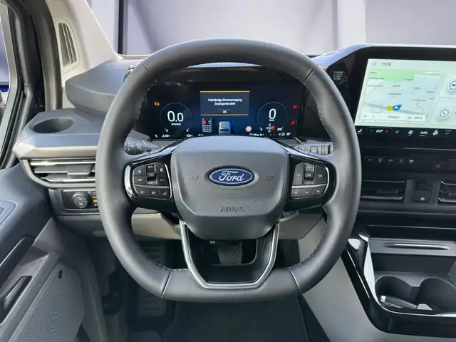 Ford Tourneo Custom view 11