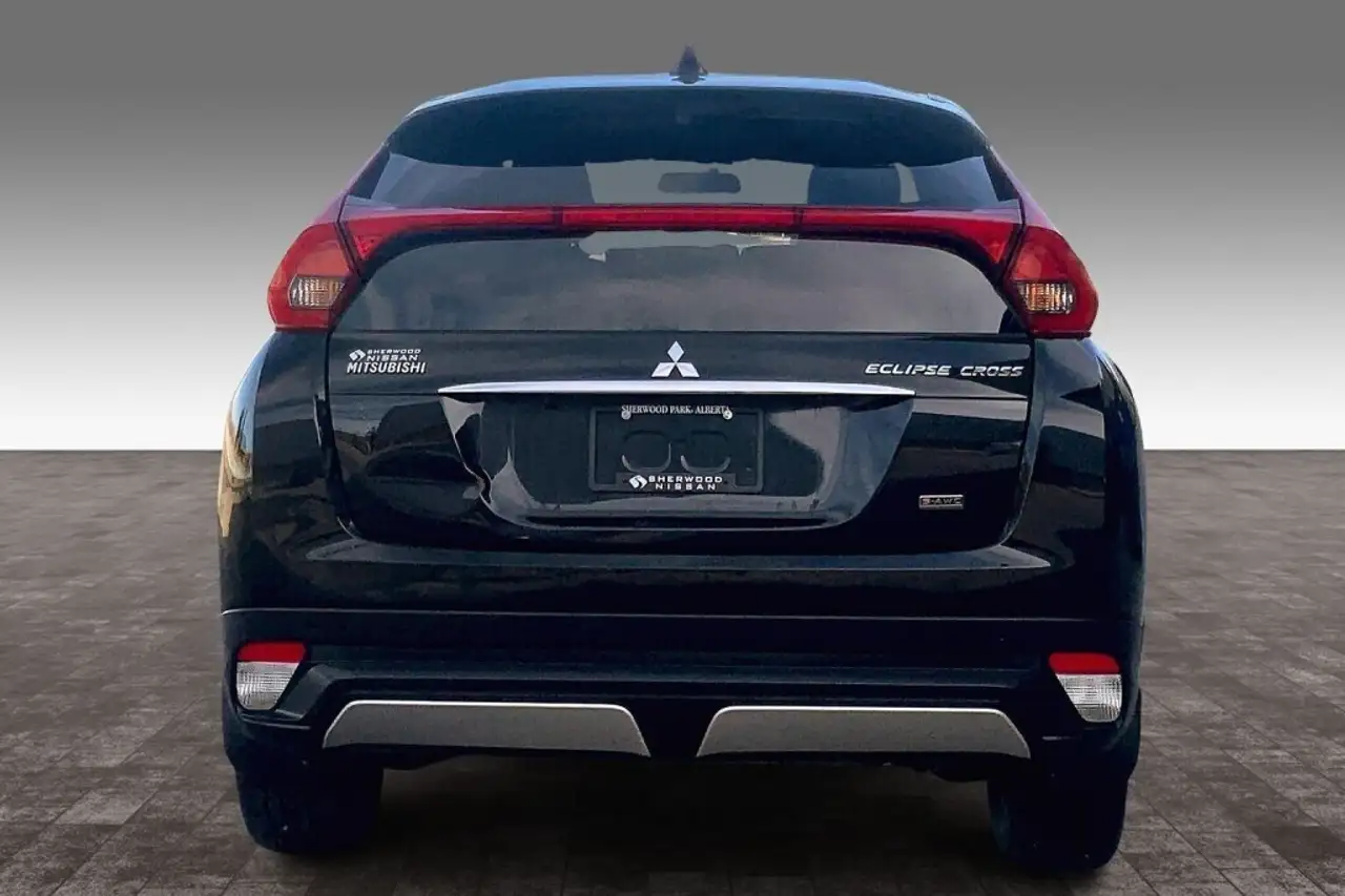 Mitsubishi Eclipse Cross снимка Mitsubishi Eclipse Cross