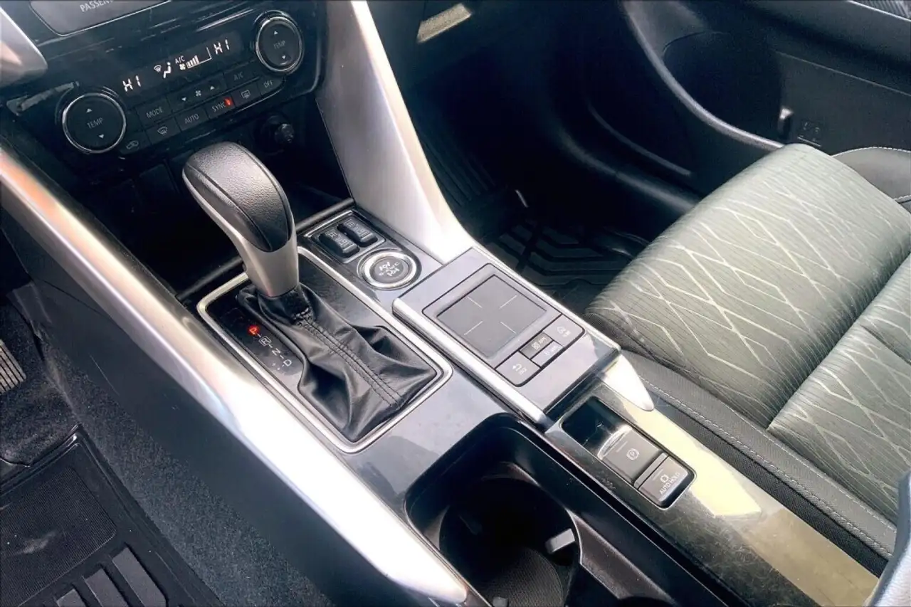 Mitsubishi Eclipse Cross снимка Mitsubishi Eclipse Cross