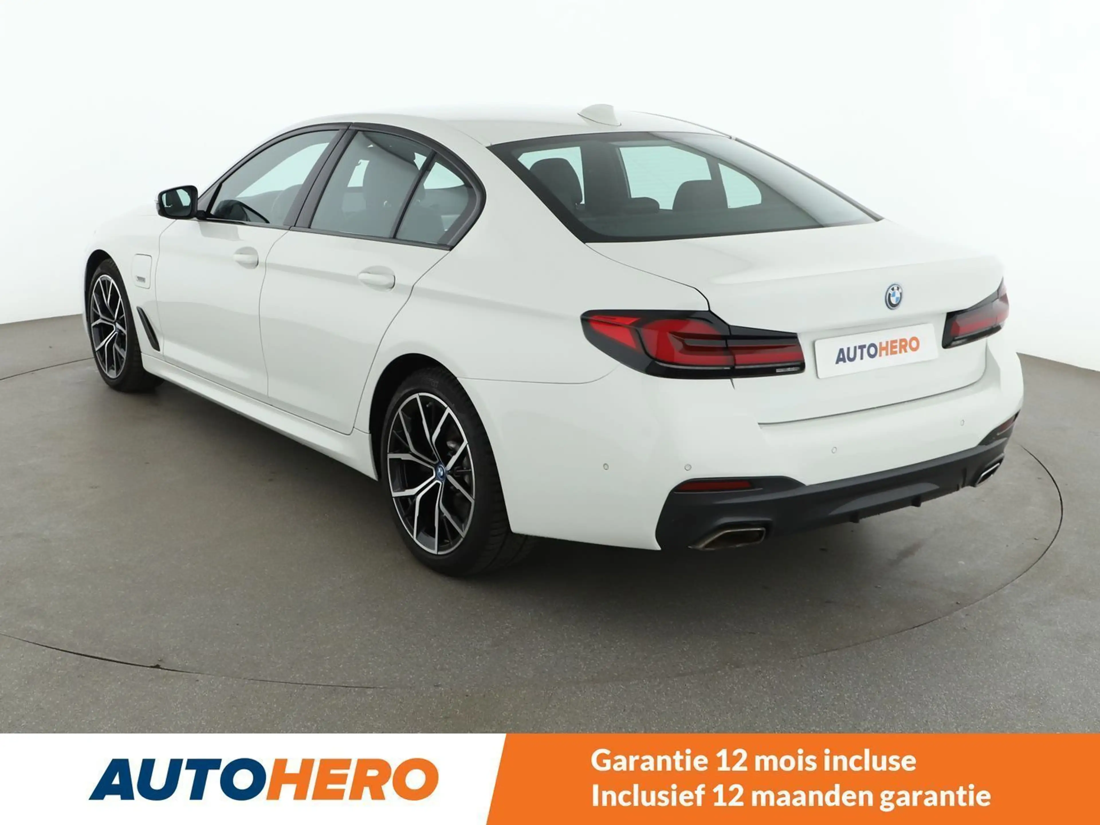 BMW 545 545e xDrive M Sport — photo 4